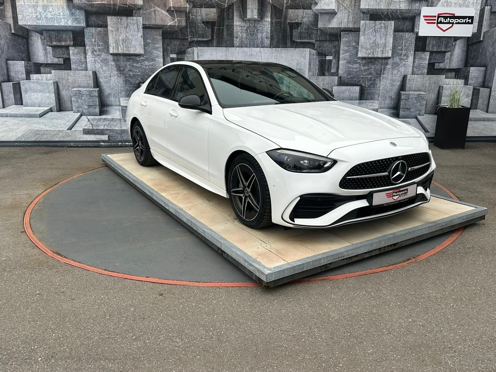 Mercedes-Benz Třídy C, C200, 4MATIC, AMG, DPH