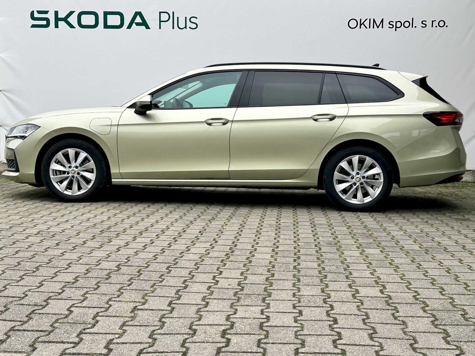 Škoda Superb, iV 1.5 TSI 110kW ACT Selection - fotka 3