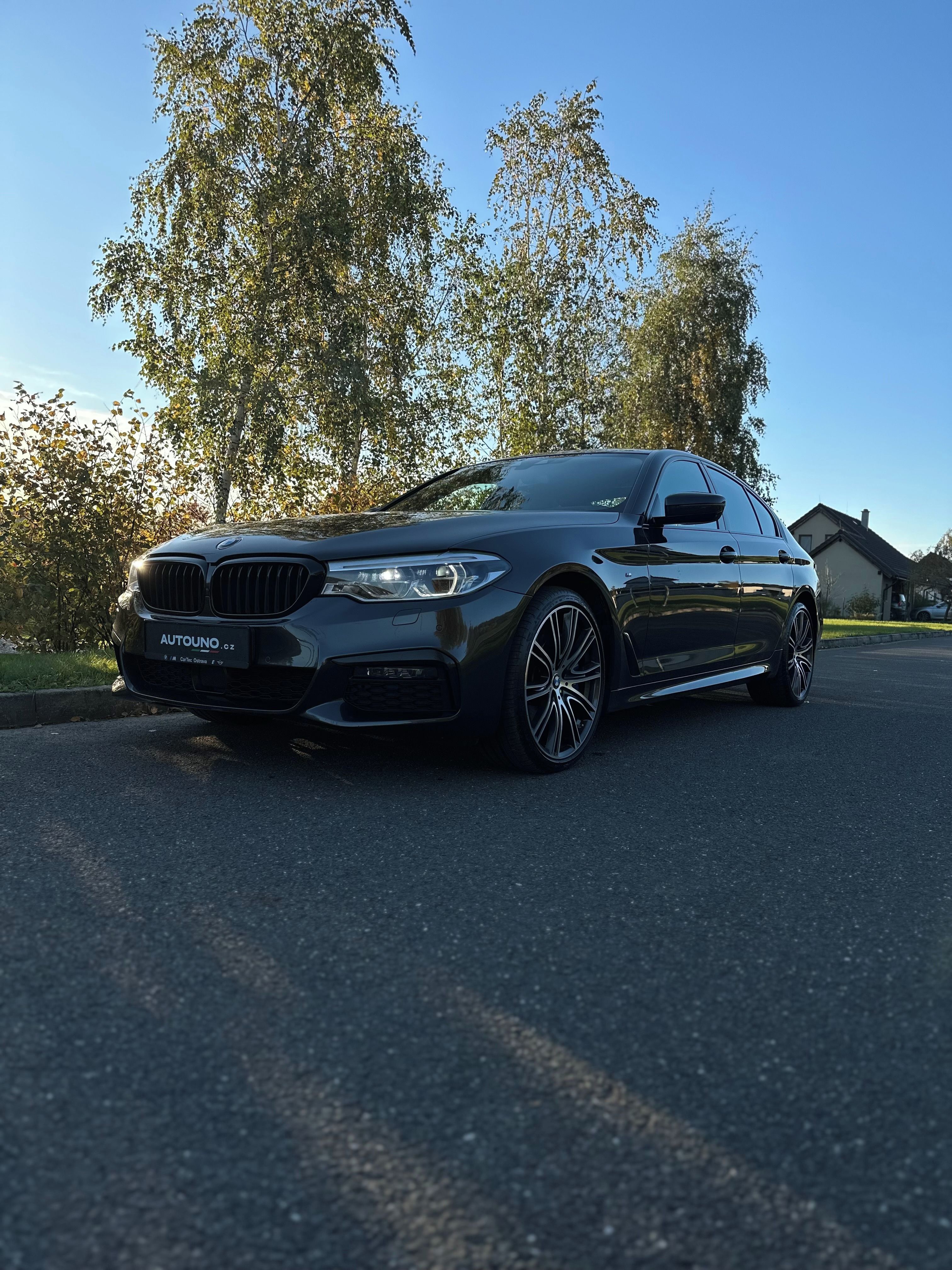 BMW Řada 5, 540 xd M Paket ČR - fotka 5