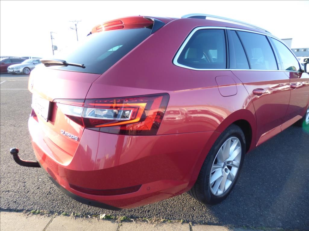 Škoda Superb, 2,0 TDI DSG,Bi-Xenon,model 201 - fotka 3