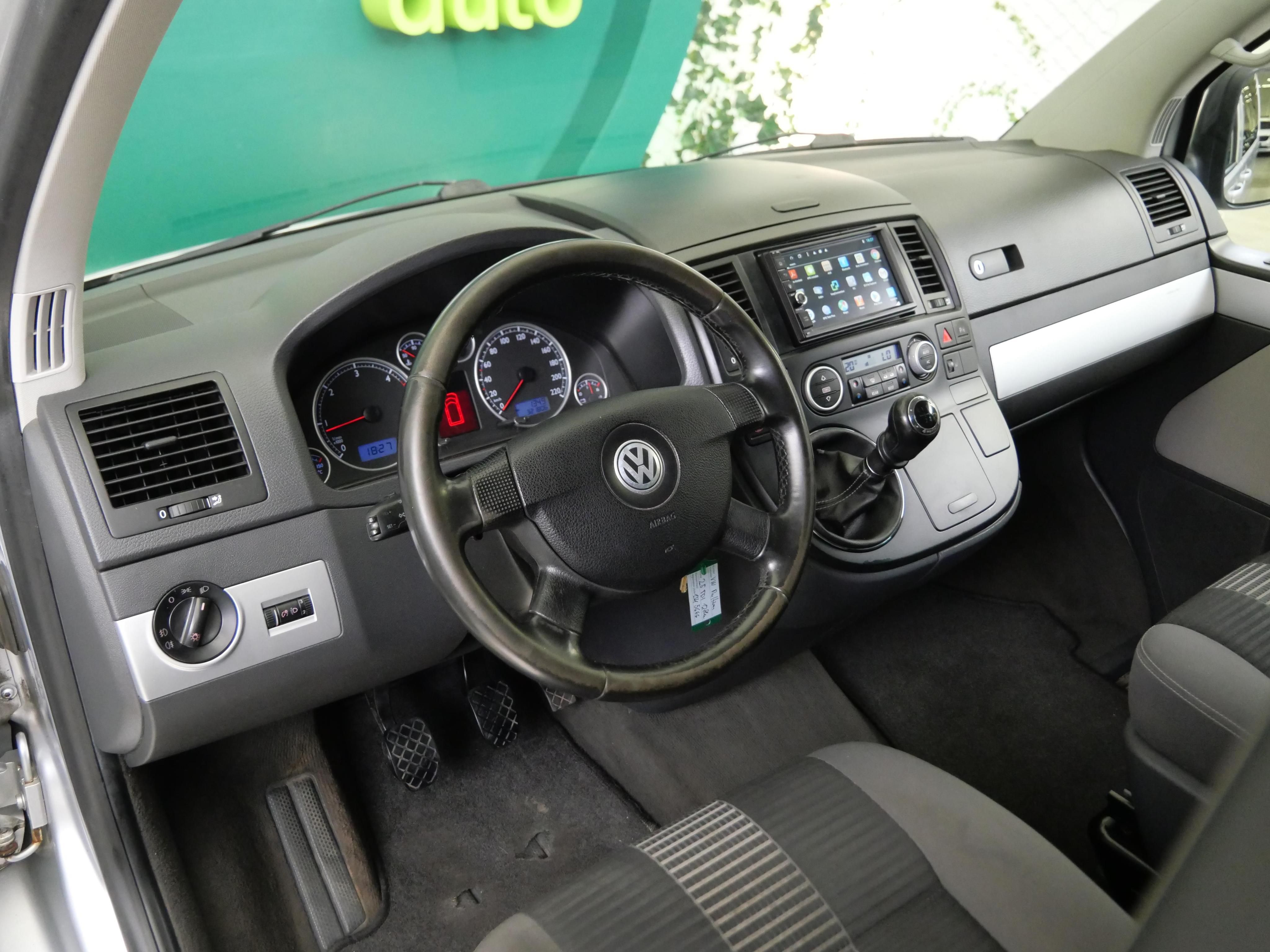 Volkswagen Multivan, 2.5 TDI 128 kW 4x4 United - fotka 5