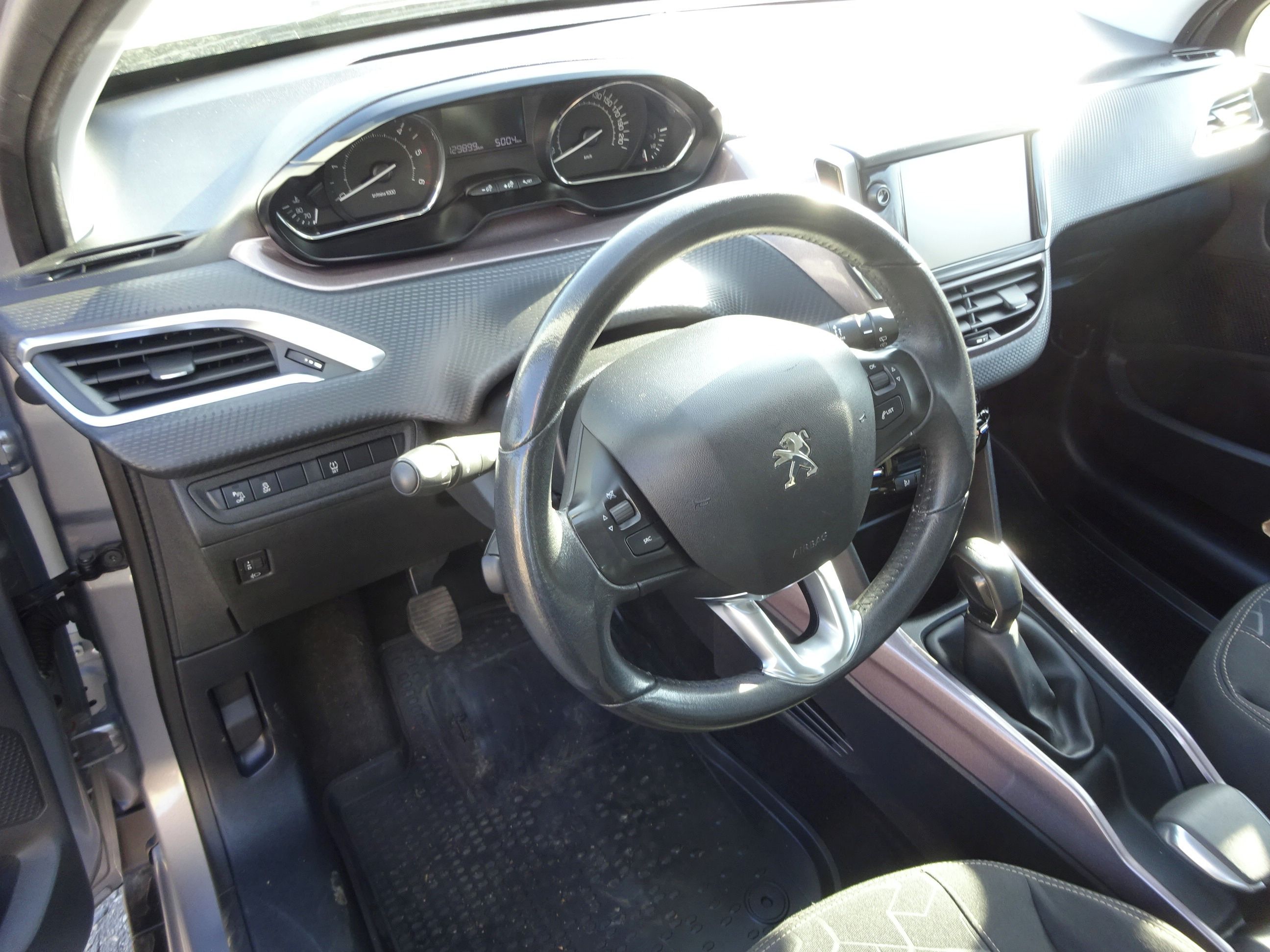 Peugeot 2008, 1.4 HDI (50 KW) Koupeno v ČR - fotka 5