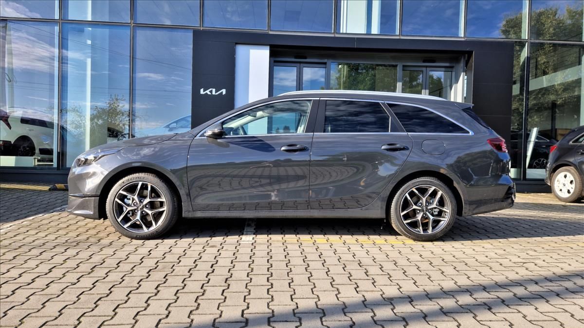 Kia Cee´d, 1,5 T-GDI TOP 7DCT + Premium - fotka 4