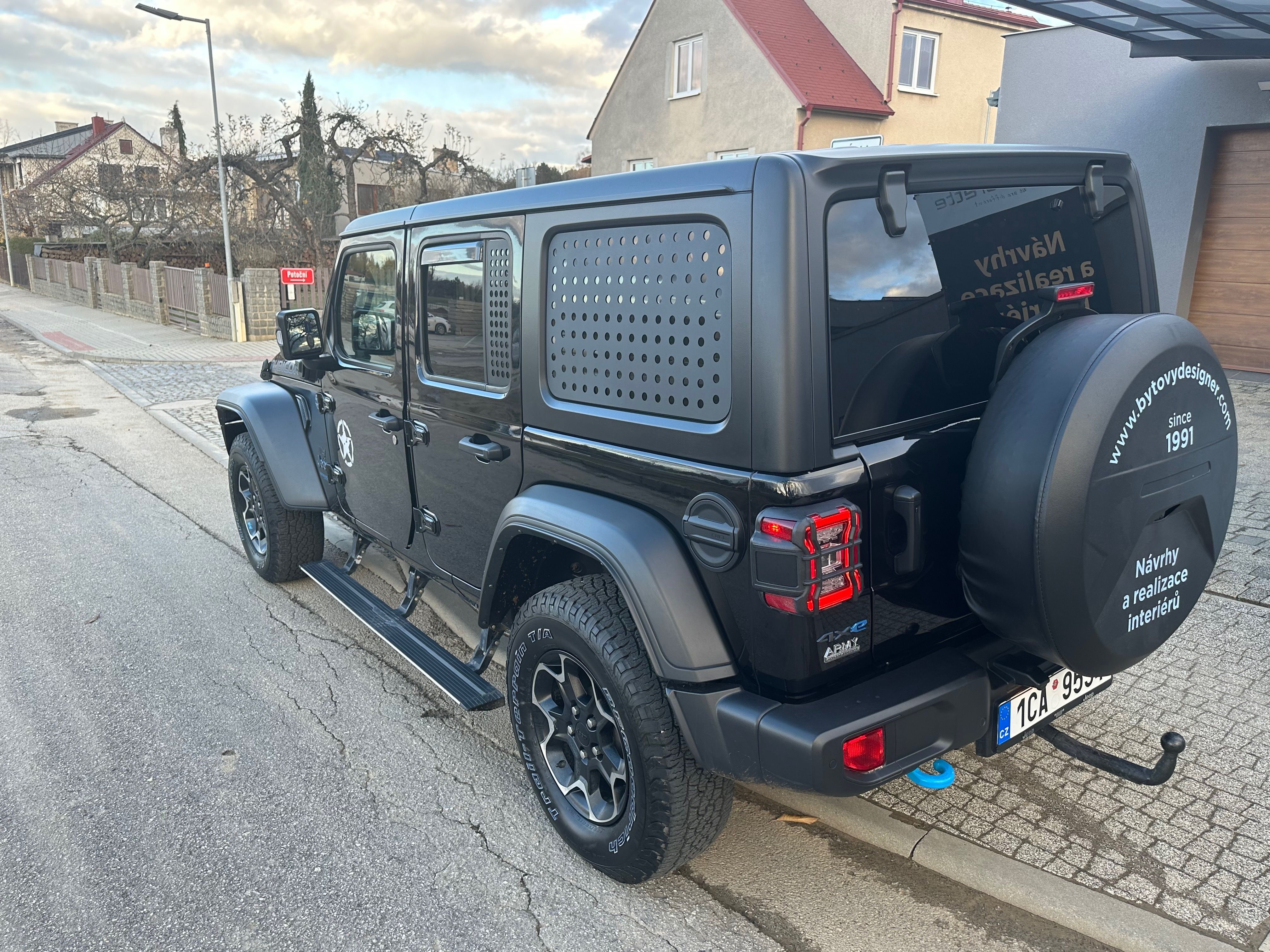 Jeep Wrangler, Rubicon 4XE TOP STAV, ZÁRUKA - fotka 6