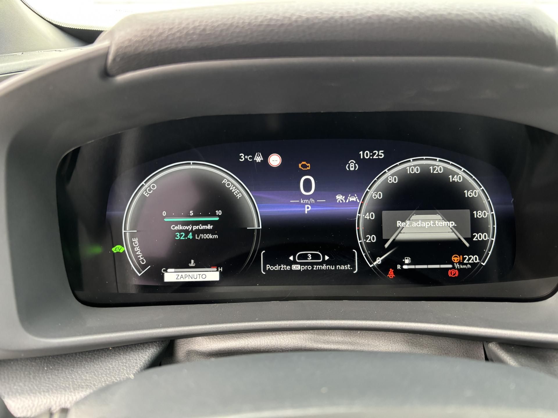 Toyota C-HR, Limited Edition 1,8HEV AT - fotka 6