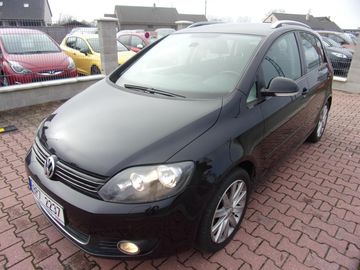 1,4 TSI DSG AC VÝHŘEV ALU