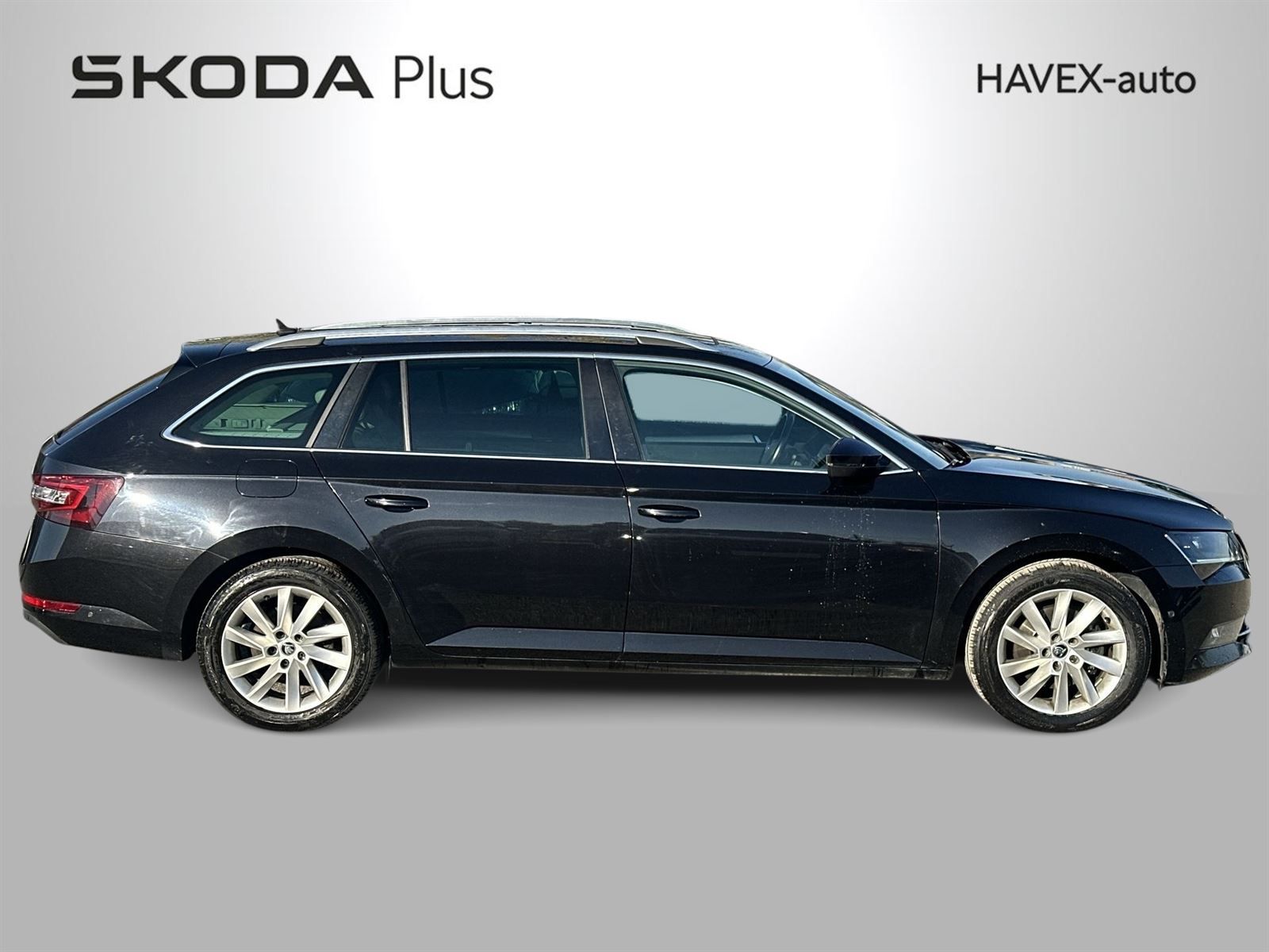 Škoda Superb, Combi 2.0 TDI 4x4 DSG Style - fotka 3
