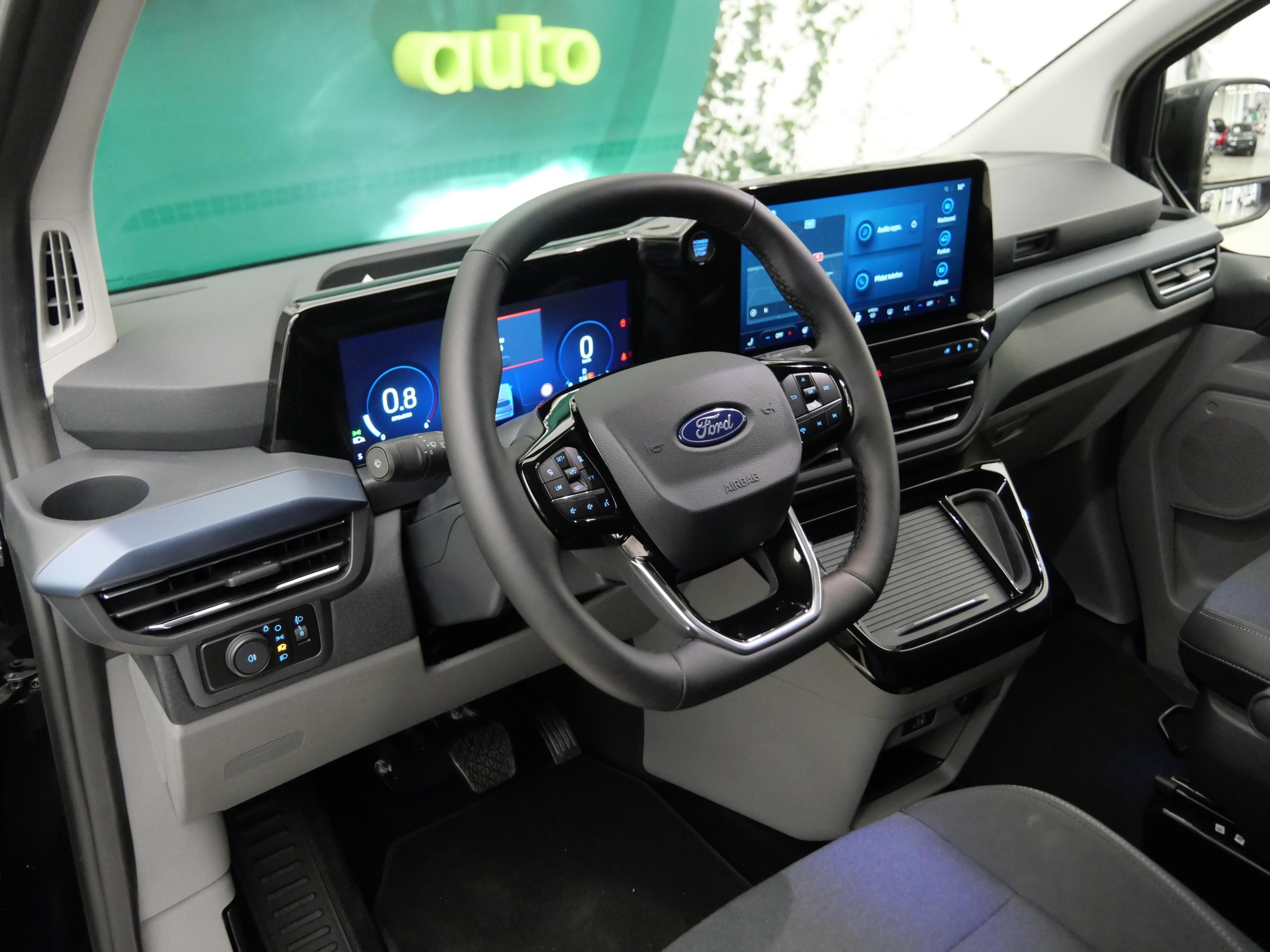 Ford Tourneo Custom, 2.0 EcoBlue 125 kW AWD L2 - fotka 5