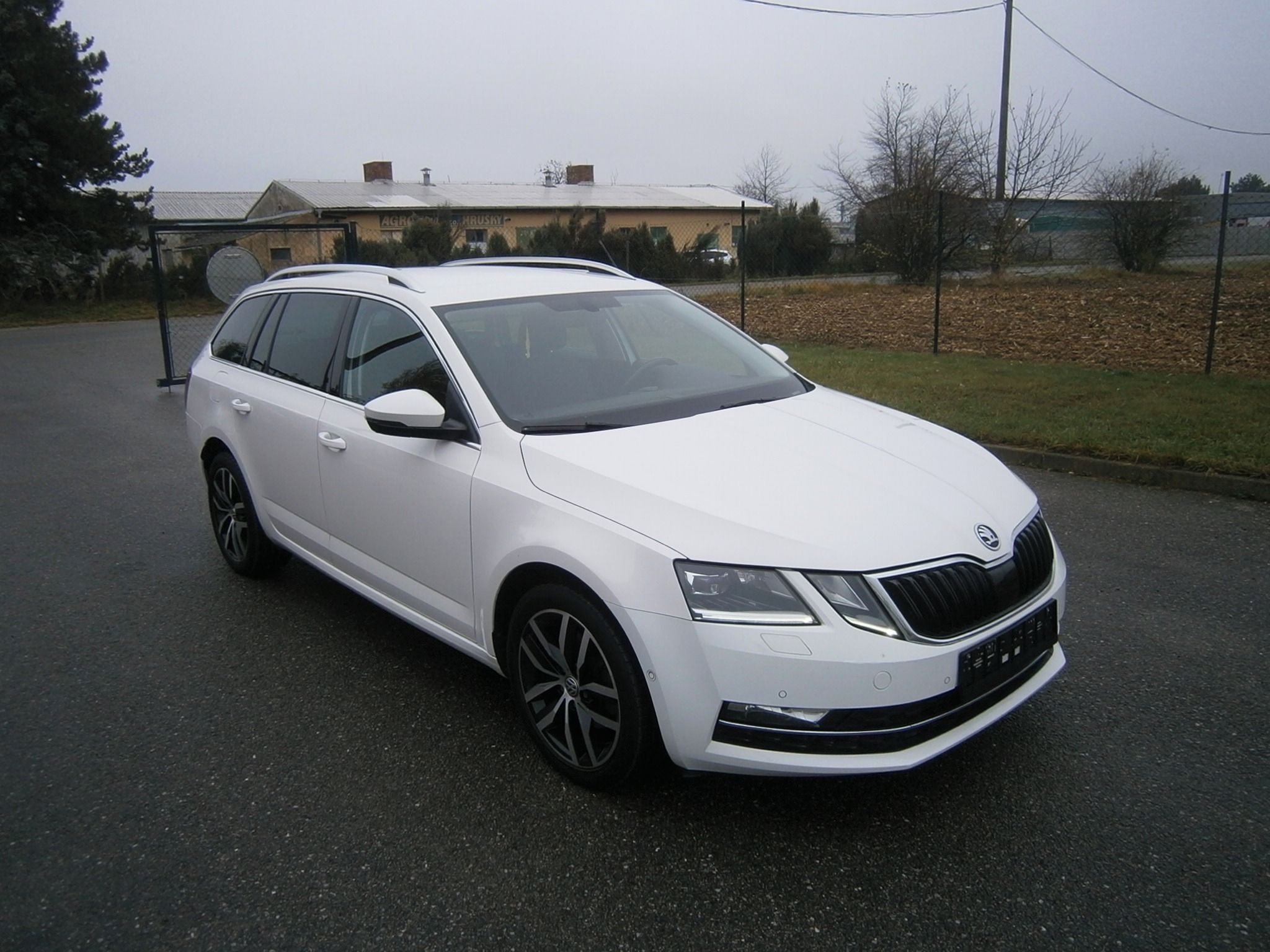 Škoda Octavia, 2,0TDI,110kW,4x4,1.maj,servisk - fotka 3