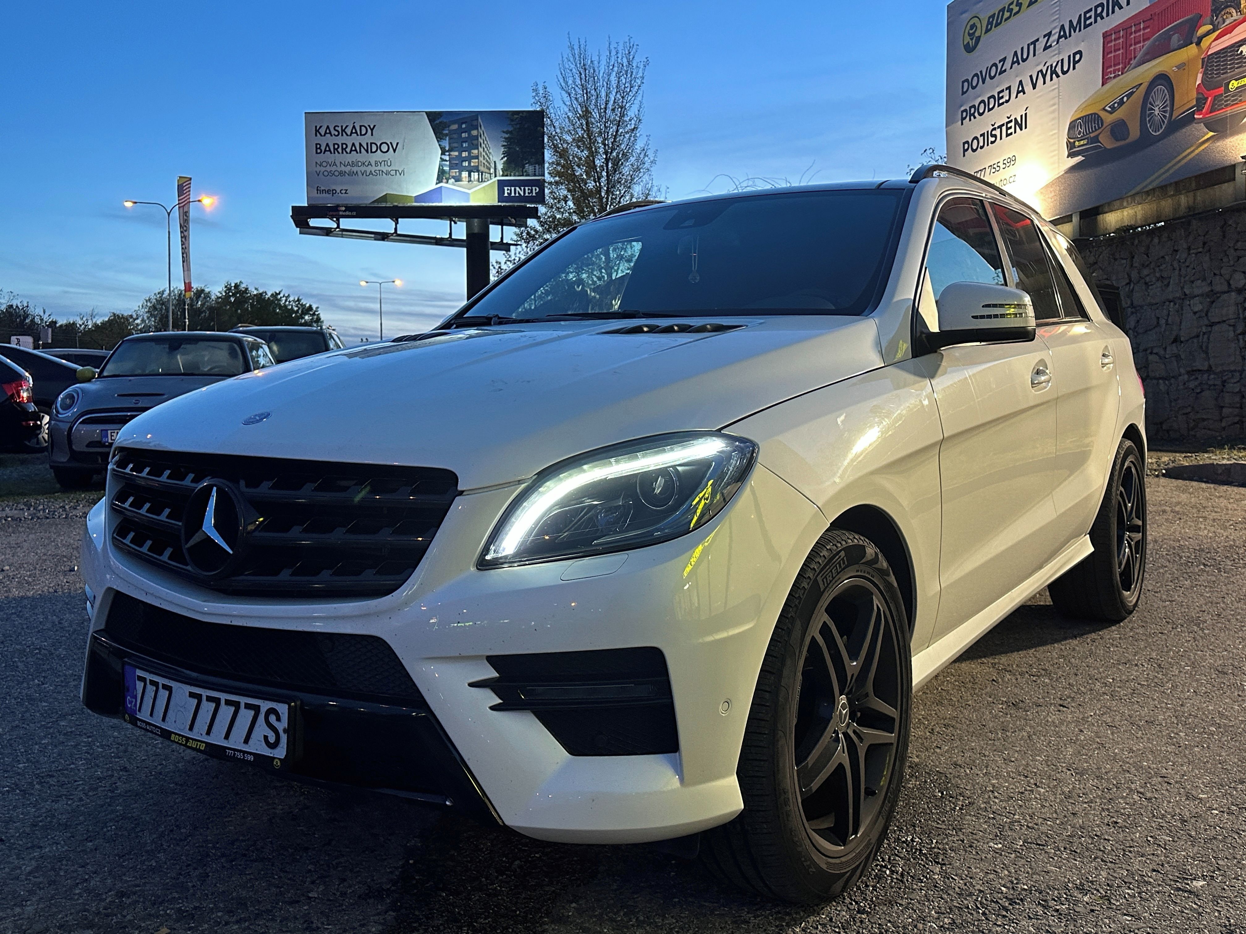 Mercedes-Benz ML, Mercedes-Benz ML 350 2012 - fotka 3