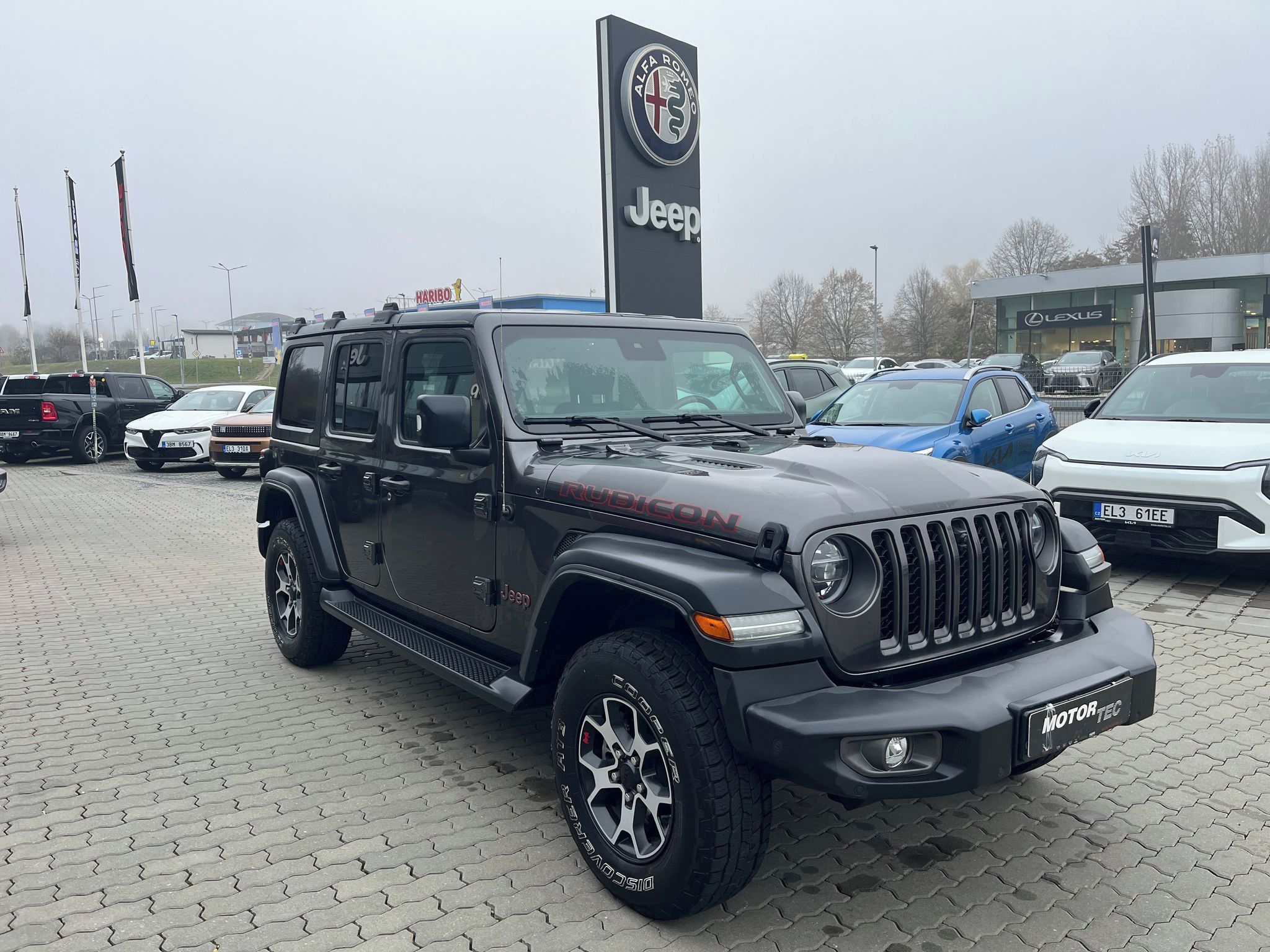 Jeep Wrangler, 2.0 T 272K Unlimited Rubicon A - fotka 2