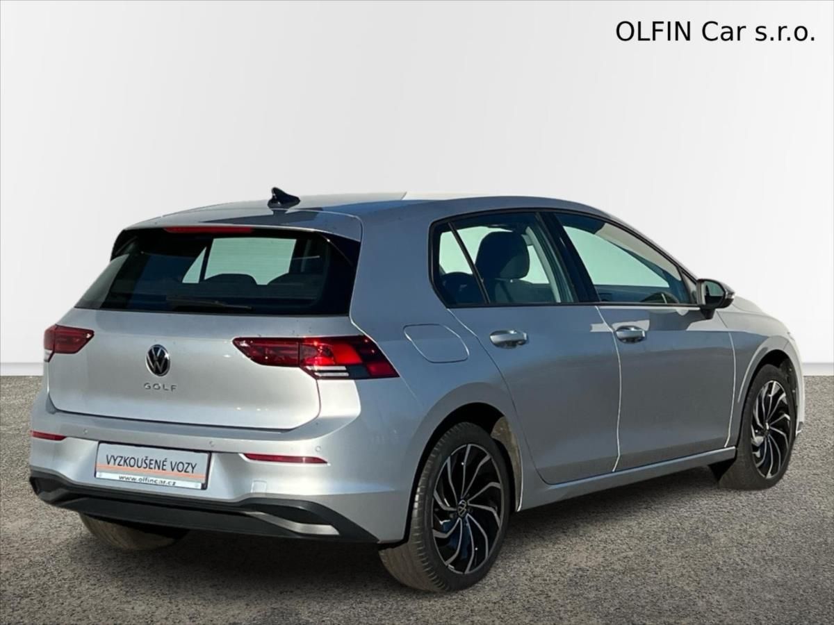 Volkswagen Golf, 1,0 TSi 81kW LIFE  8 - fotka 2
