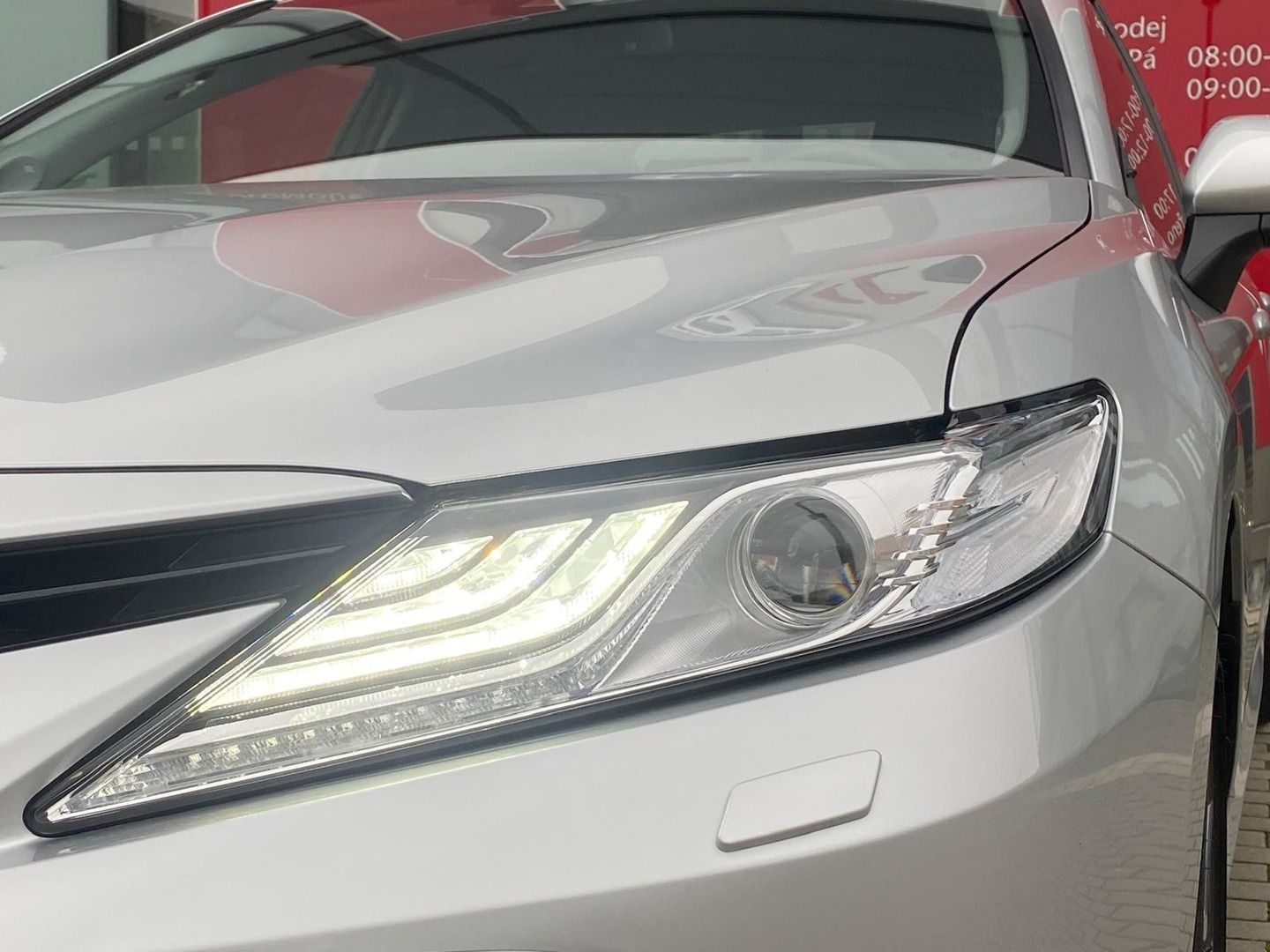 Toyota Camry, 2,5 Hybrid  Executive VIP - fotka 5