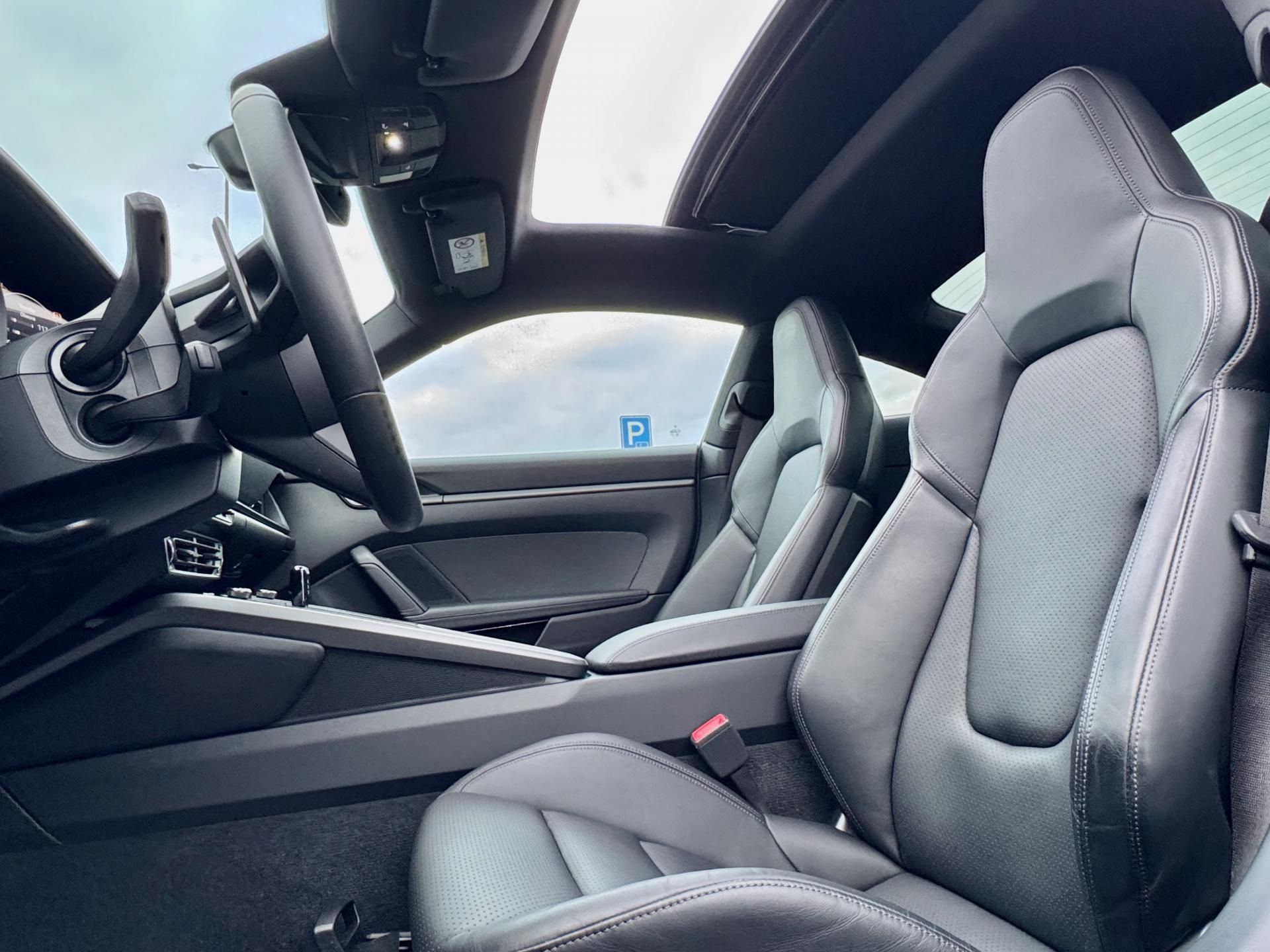Porsche 911, Approved BOSE Střecha 20/21" - fotka 2