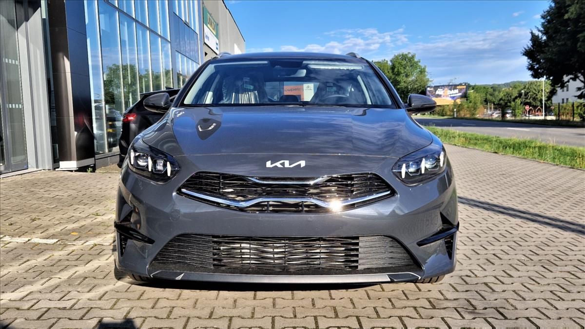 Kia Cee´d, 1,5 T-GDI TOP 7DCT + Premium - fotka 2