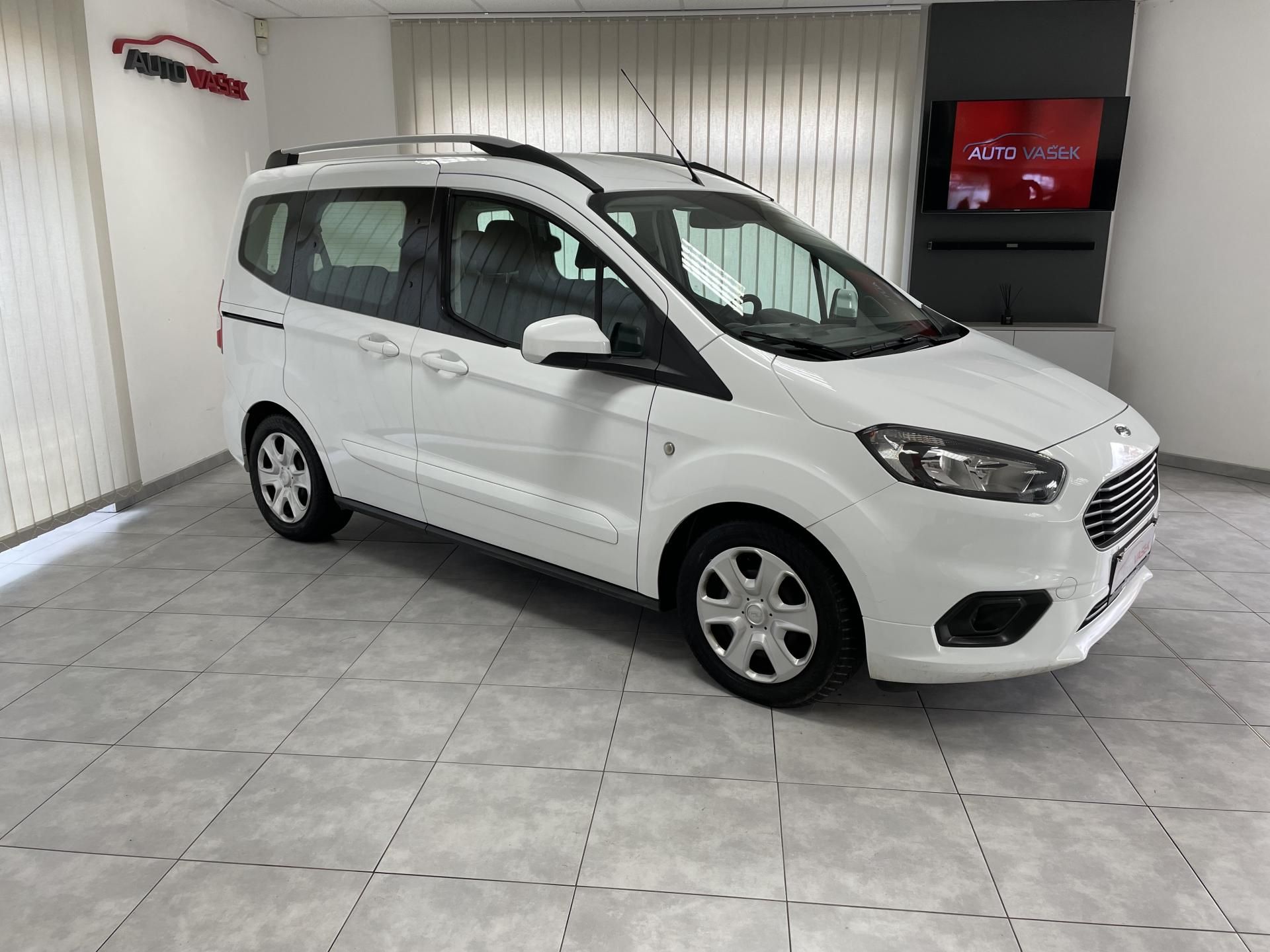 Ford Tourneo Courier, 1.5 TDCi  ČR  1.MAJ. SERVISKA - fotka 2