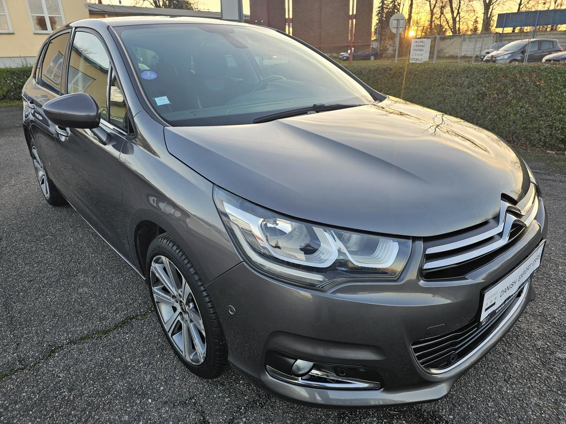 Citroën C4, 1.2 e-THP 81kW SHINE,81 000KM - fotka 6