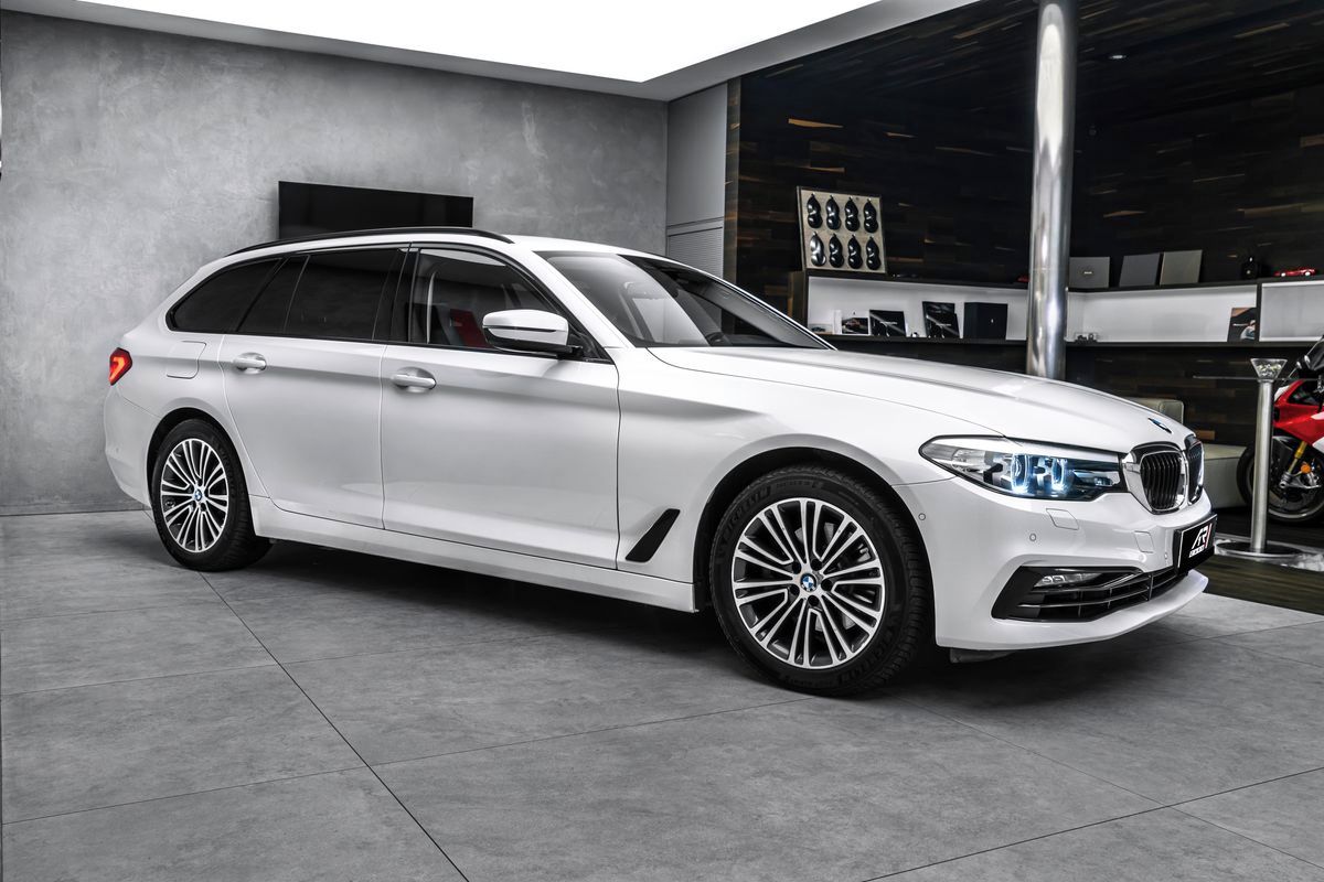 BMW Řada 5 - fotka 4