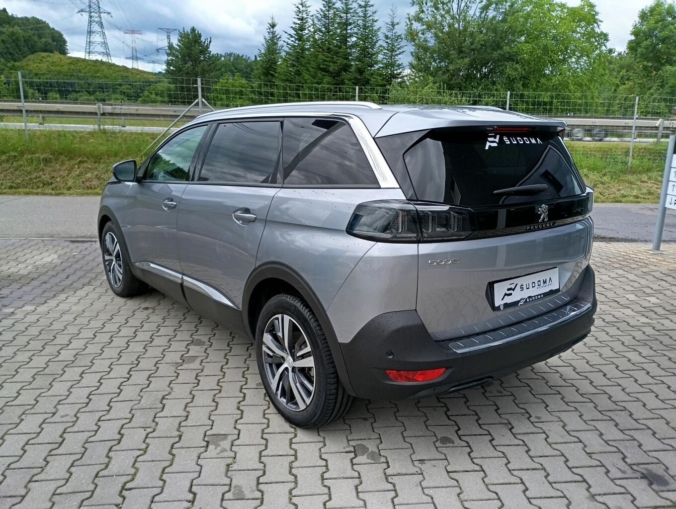 Peugeot 5008, ALLURE PACK PureTech 130 EAT8 - fotka 4