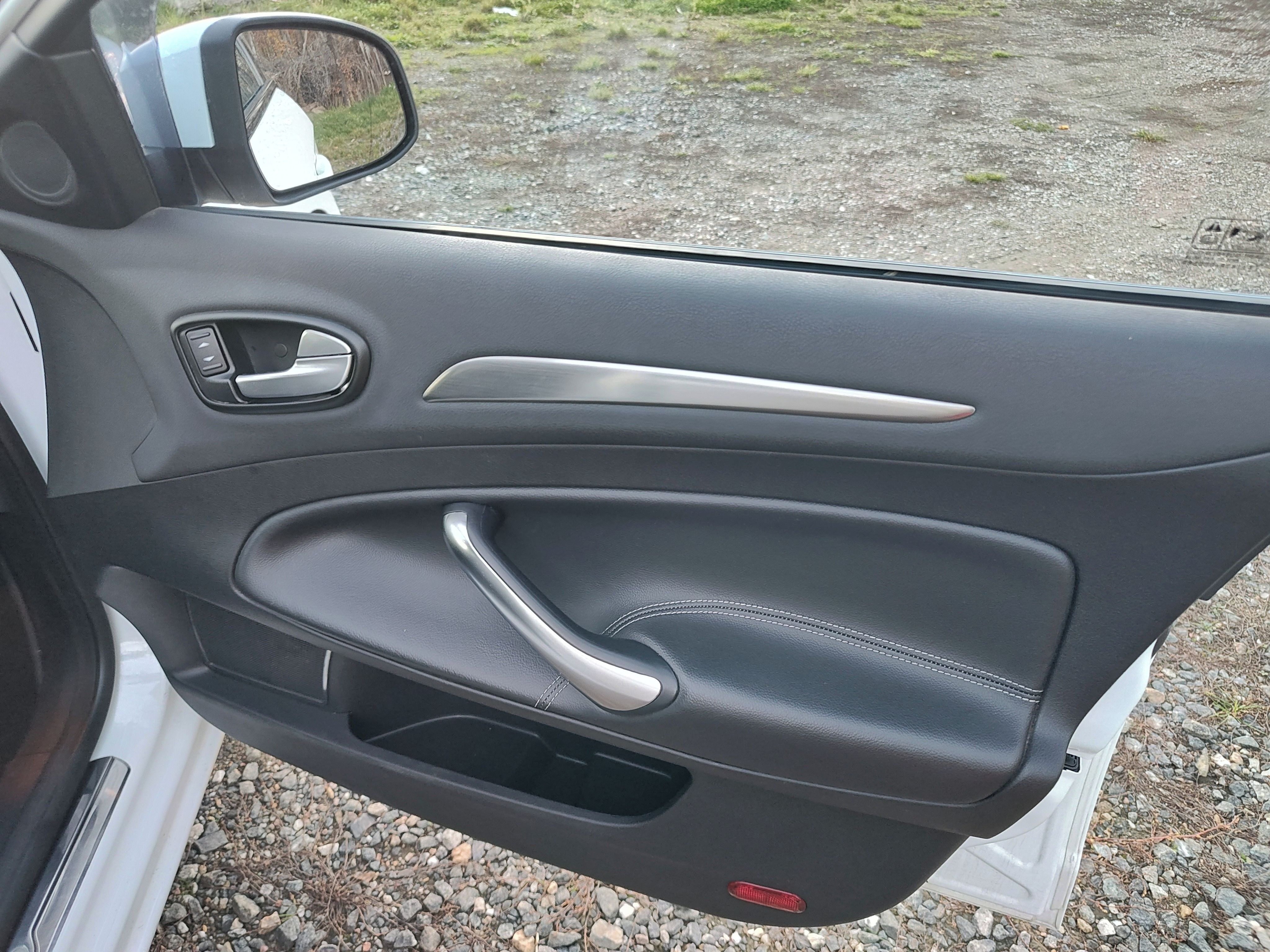 Ford Mondeo, 2,2 tdci 129 kw ČR původ - fotka 5