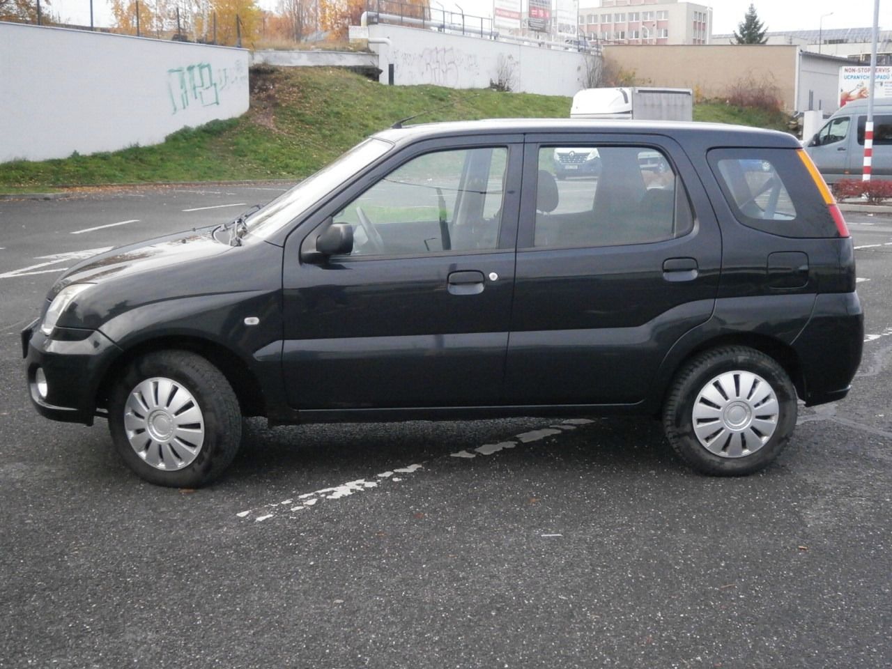 Subaru Justy, 1,3i 4x4 JEN 94TKM KLIMA - fotka 2