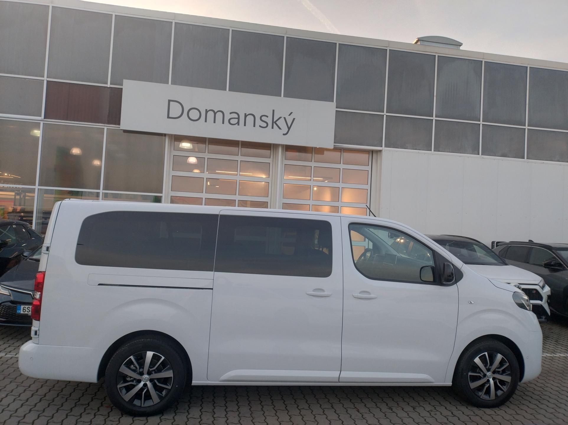 Toyota Proace Verso, 2.0 6M/T Business Comfort - fotka 5