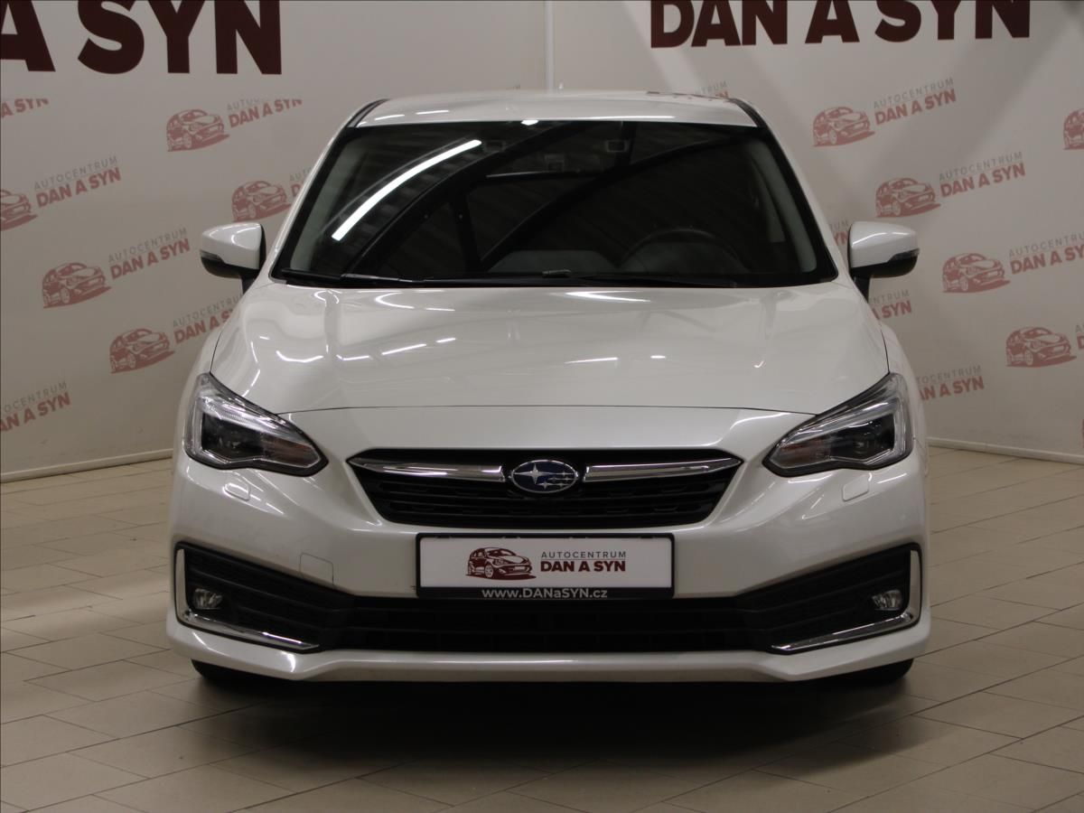 Subaru Impreza, 1,6 AWD Automat Exclusive - fotka 2