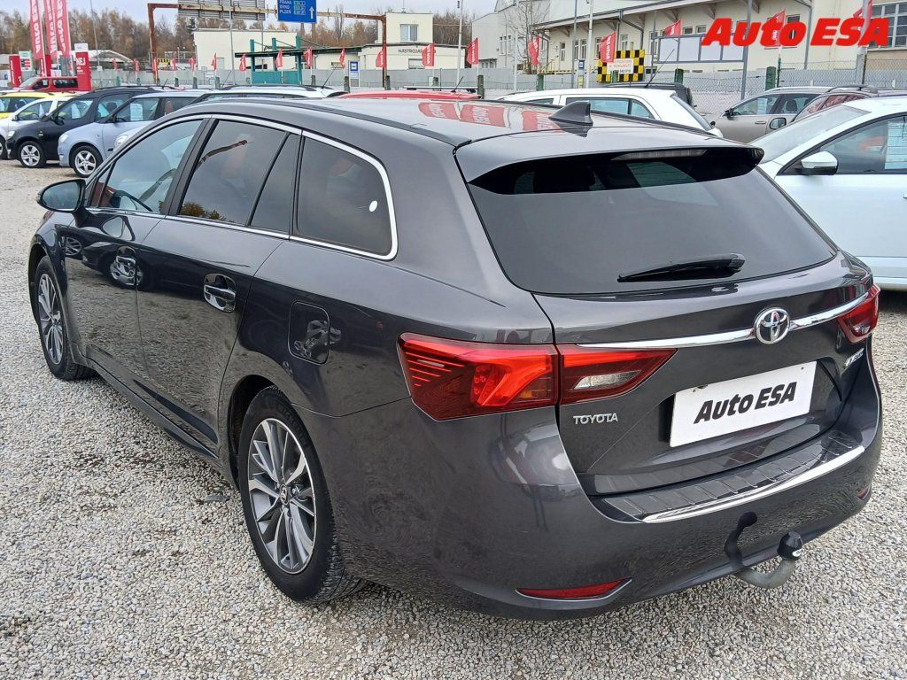 Toyota Avensis, 2.0 D-4D,ČR,Trend - fotka 6