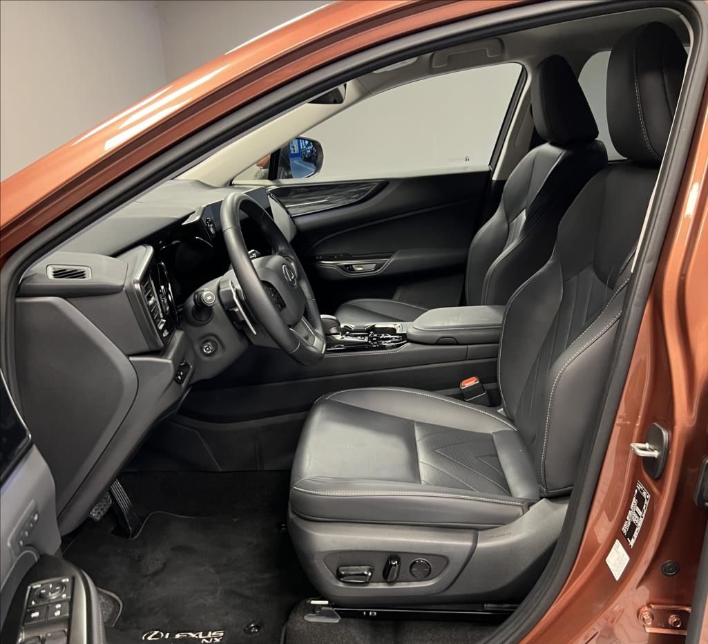 Lexus NX 450h+, 450H+ 2,5 PHEV PRESTIGE - fotka 6