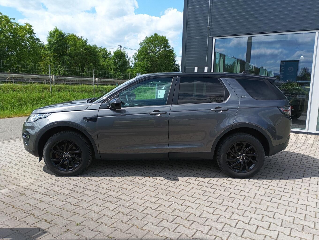 Land Rover Discovery Sport, 2.0 TD4 automat - fotka 4