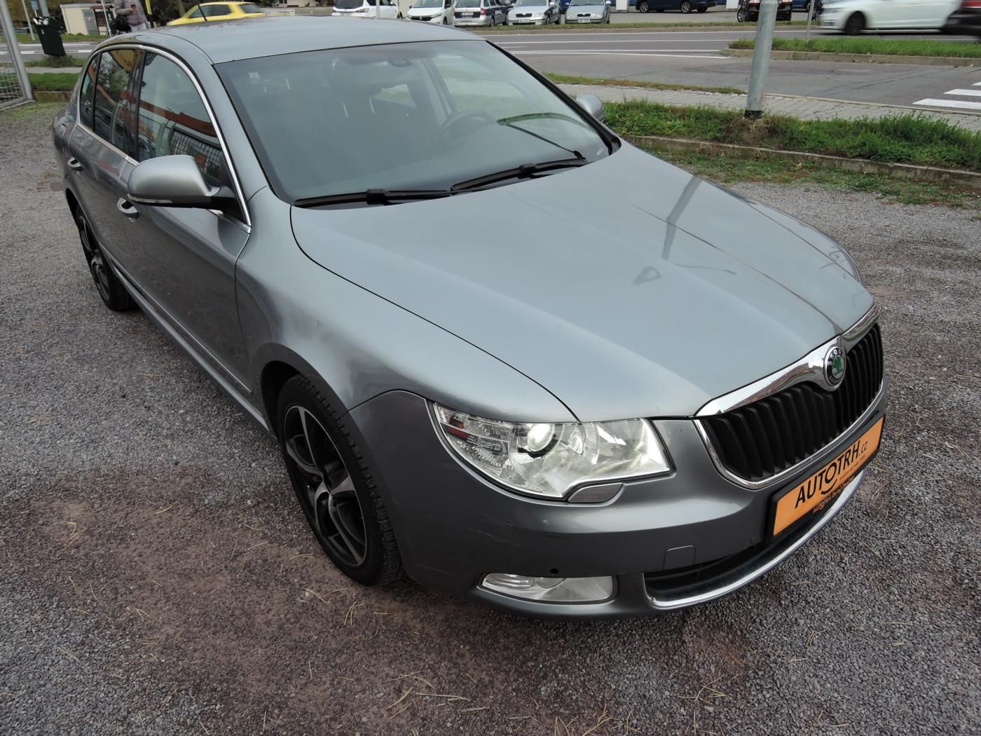 Škoda Superb, 2,0 TDi 125kW ČR Elegance - fotka 2