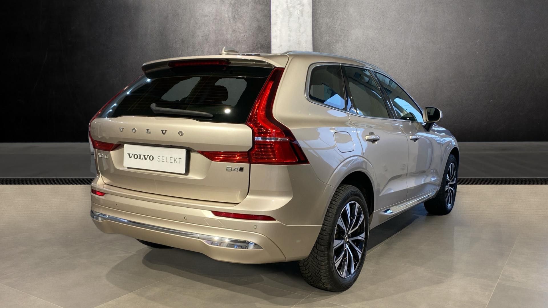 Volvo XC60, PLUS BRIGHT, B4 AWD, 145+10 kW