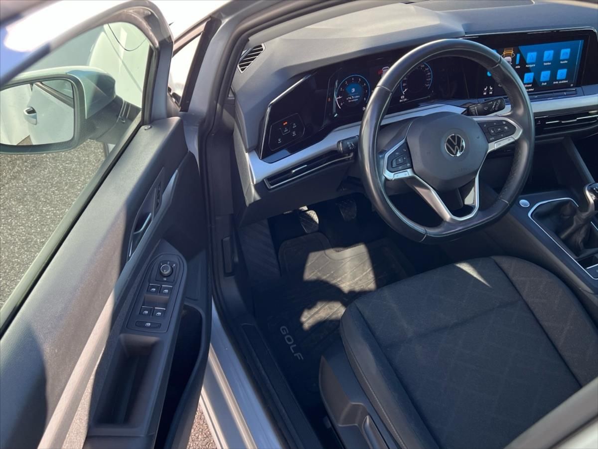 Volkswagen Golf, 1,0 TSi 81kW LIFE  8 - fotka 6