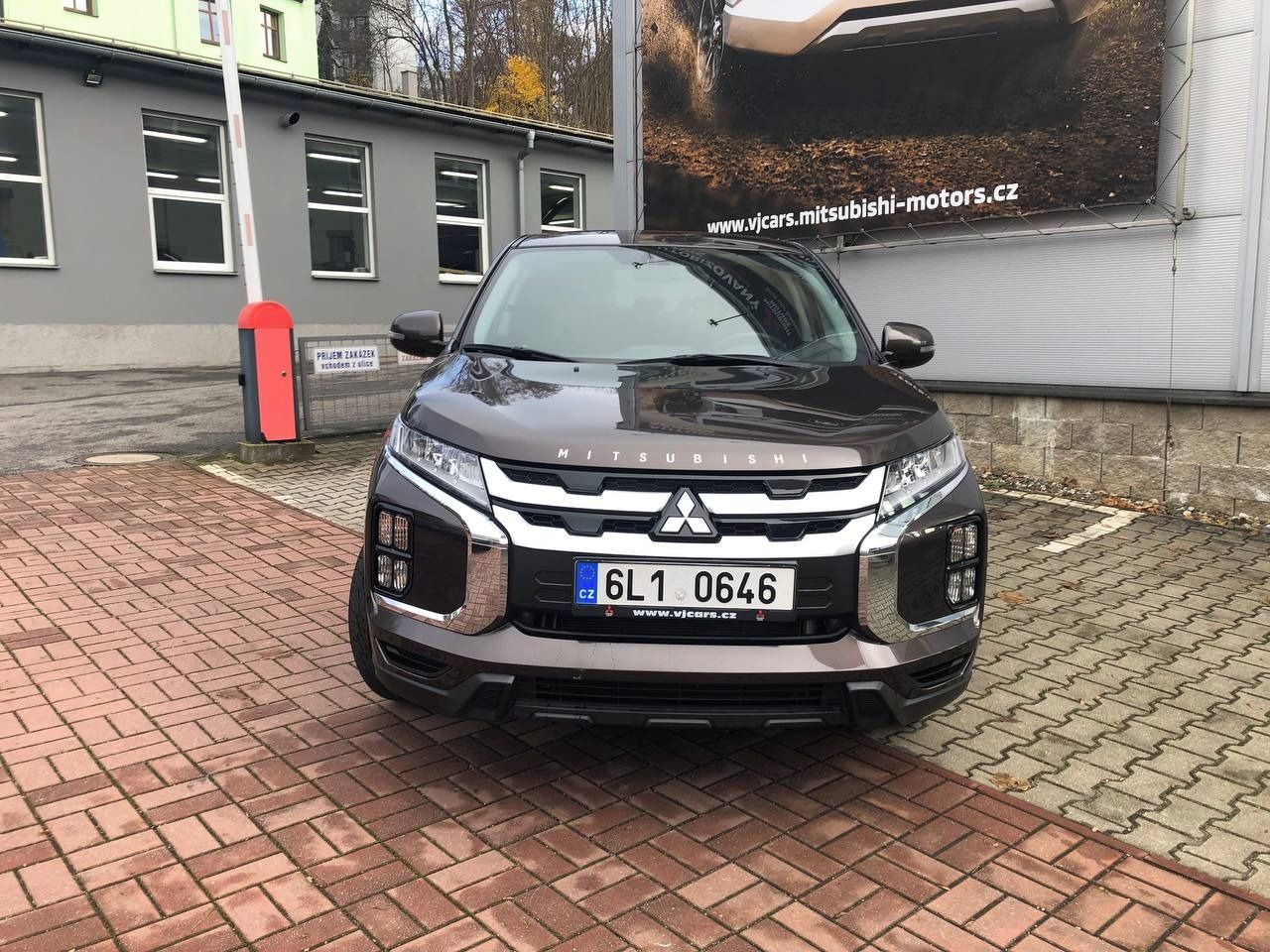 Mitsubishi ASX, 2.0 INTENSE CVT 4WD - fotka 5