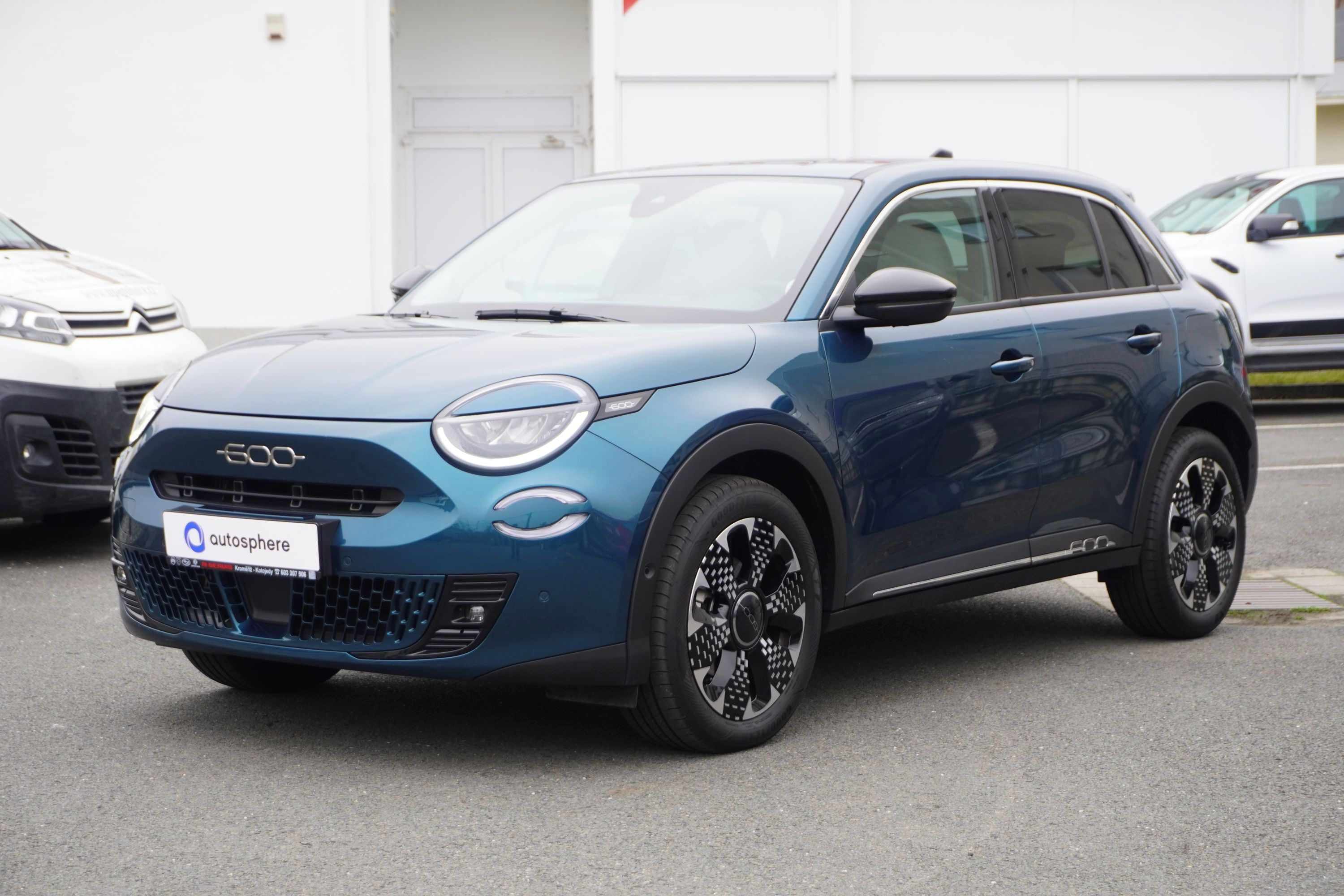 Fiat 600, 1,2 145 hybrid eDCT6 LA Prima