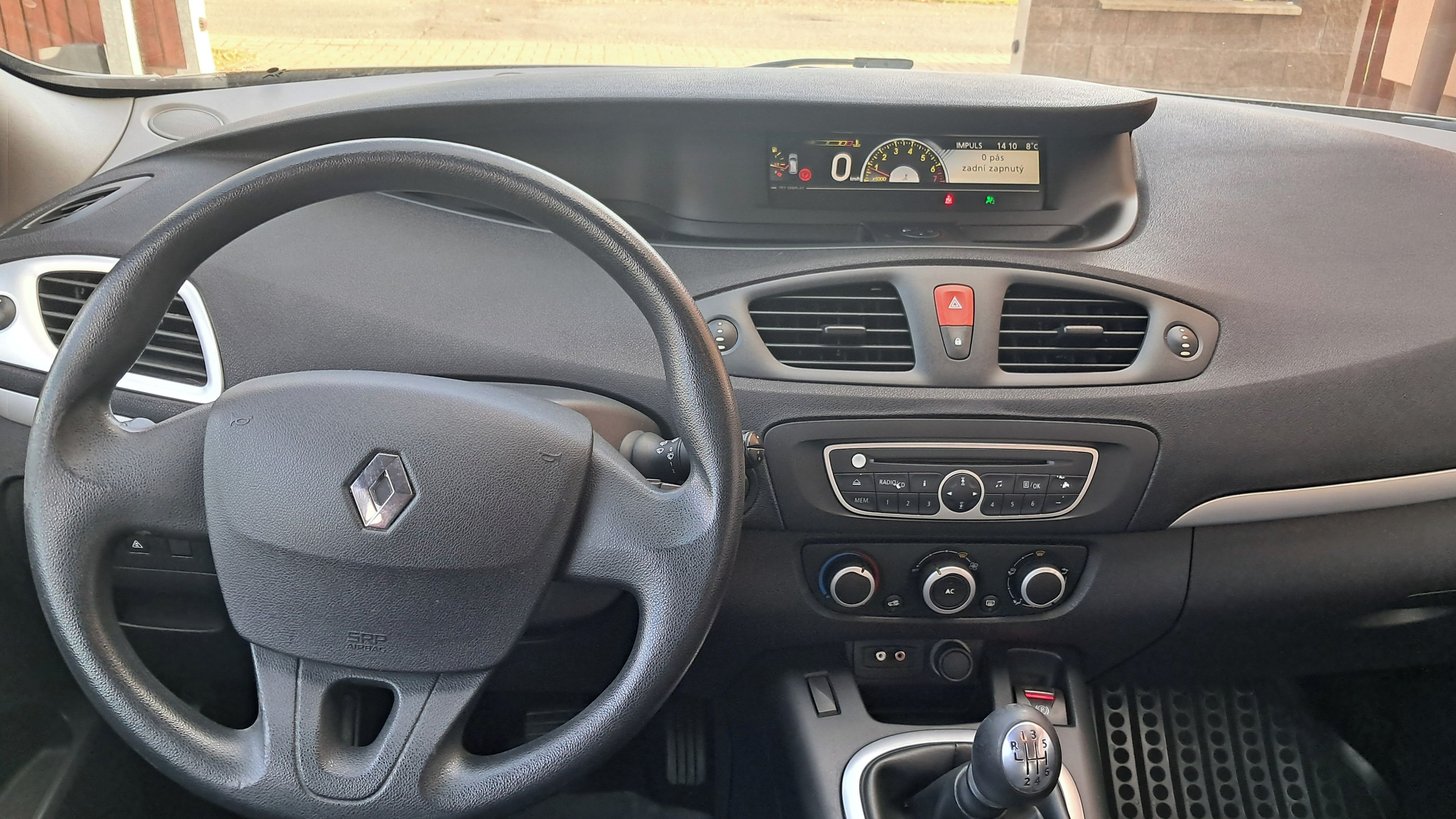 Renault Scénic, 1.6i / 81KW - fotka 4