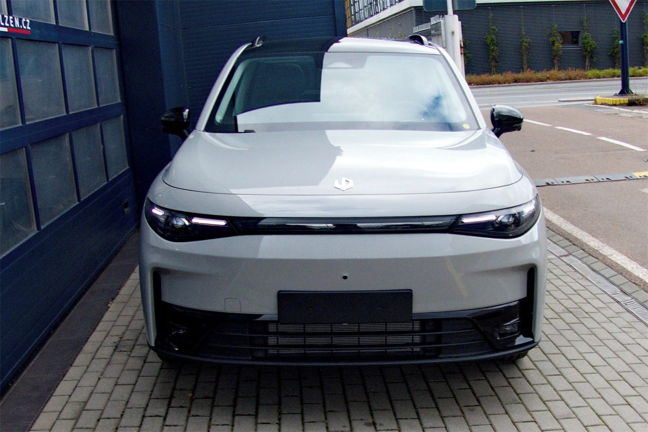 Leapmotor C10 REEV, C10 DESIGN REEV - fotka 2