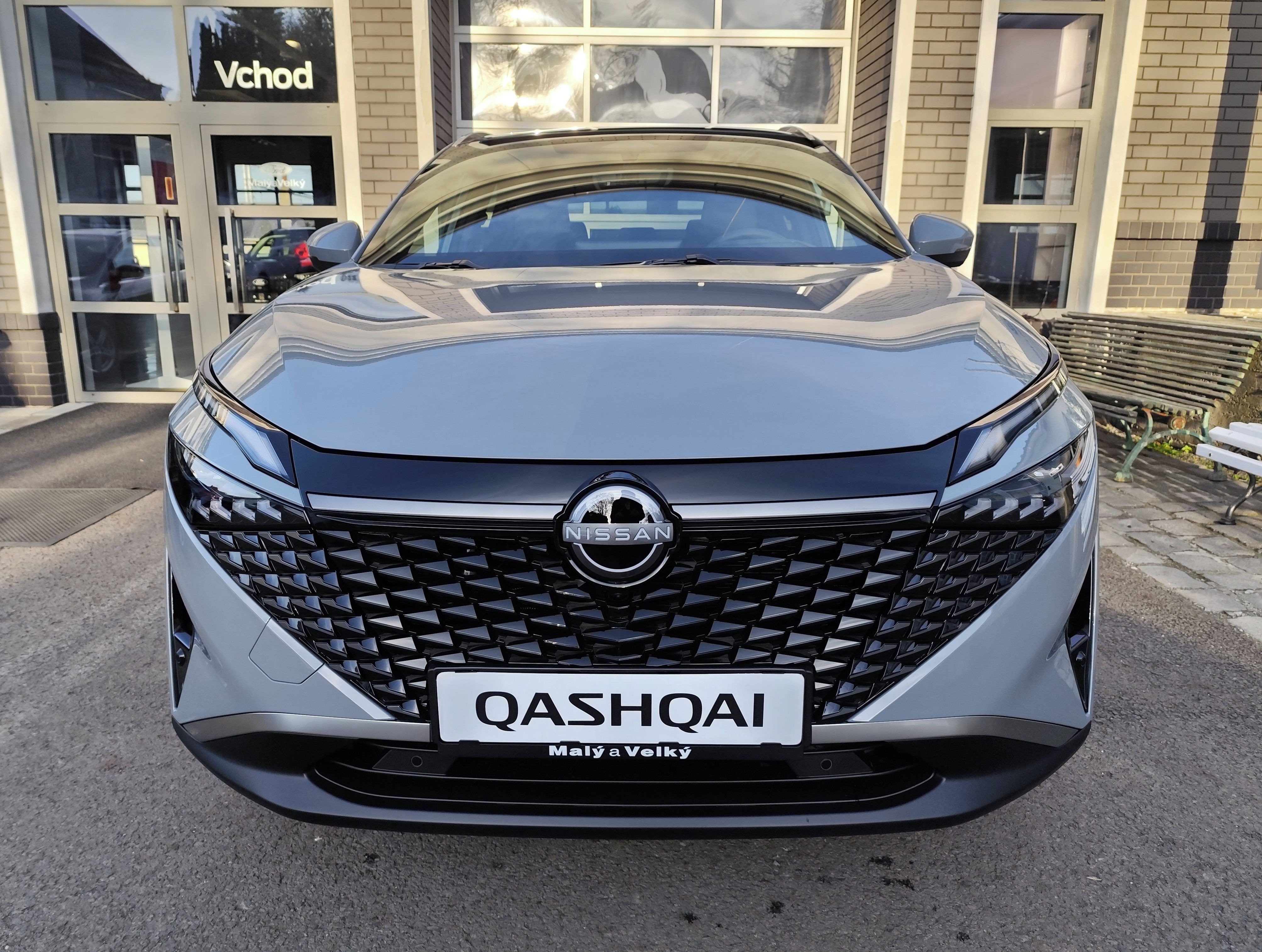 Nissan Qashqai, 1.5 E-POWER Tekna 140kW/190k - fotka 2