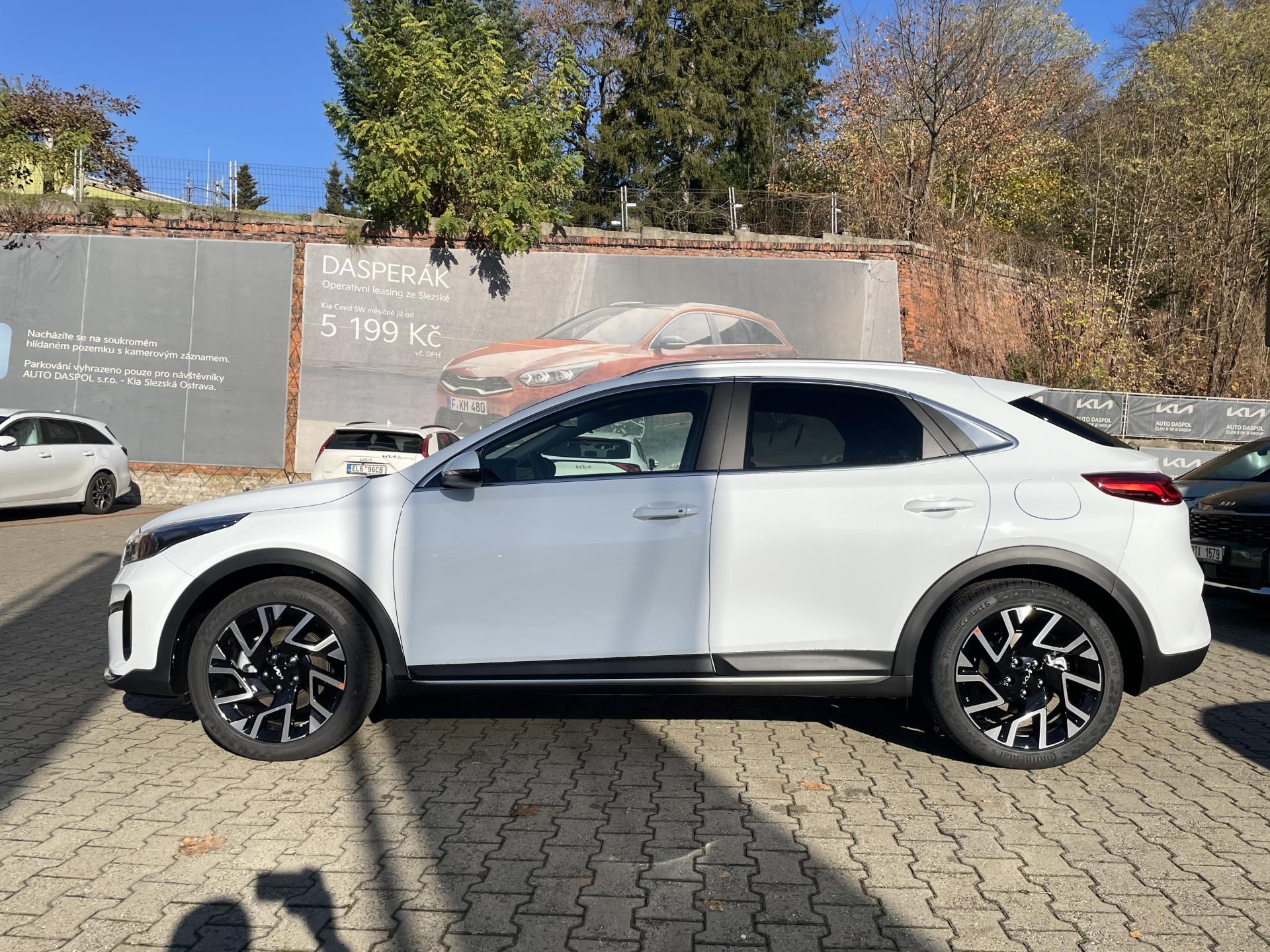 Kia XCee´d, MHEV 7DCT Exclusive 26/Premium - fotka 6