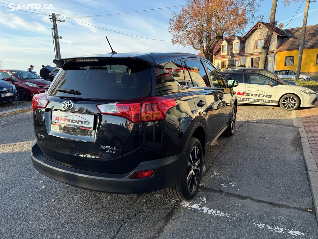 Toyota Rav4, fotka 7