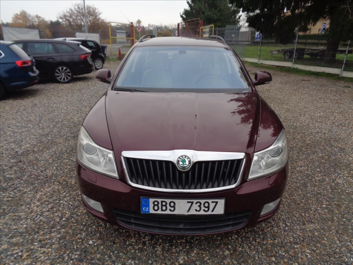 Škoda Octavia, 2,0 Laurin Klement - fotka 2