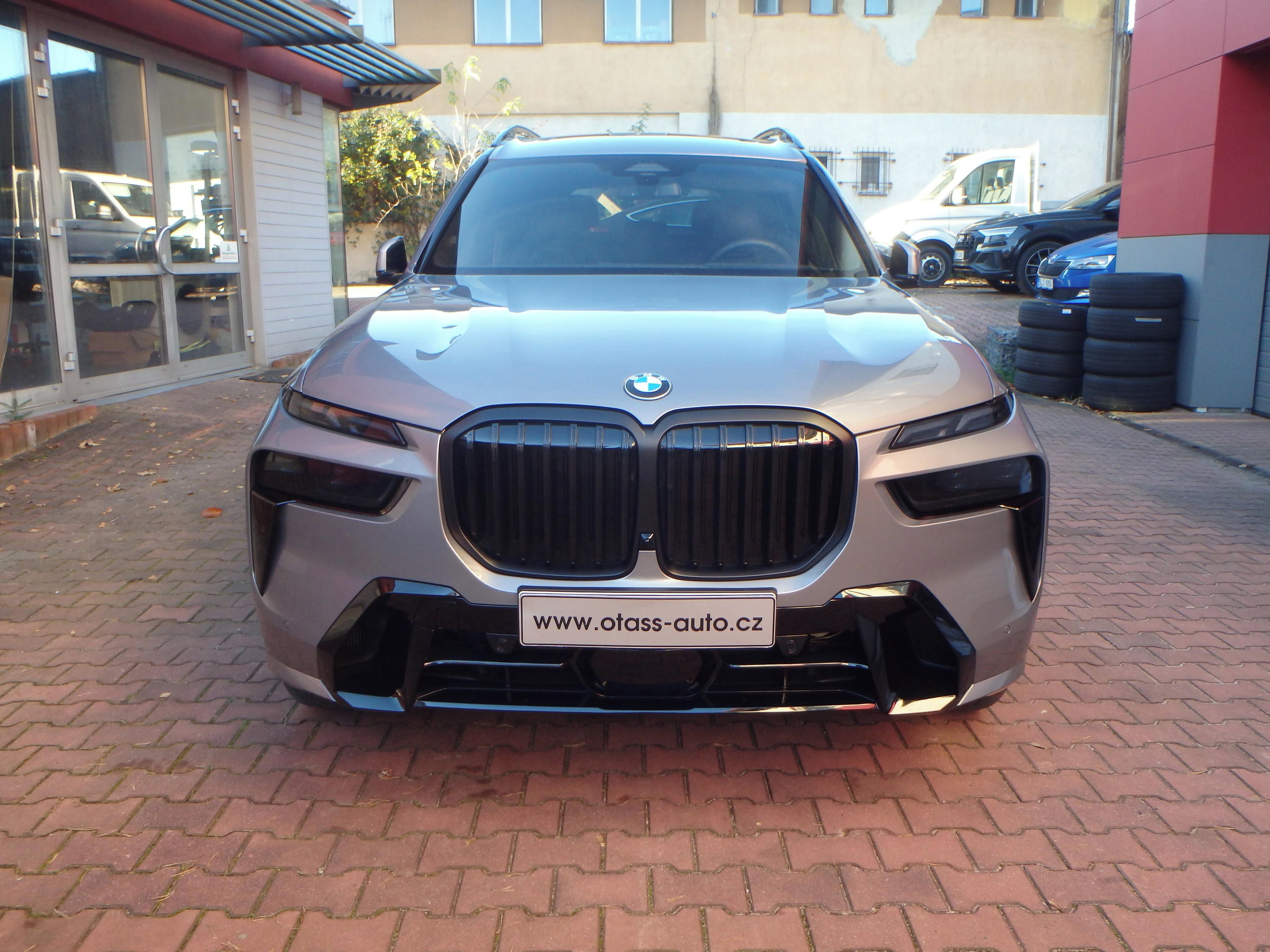 BMW X7, 4.0 da M - Pro , INDIVIDUAL - fotka 2