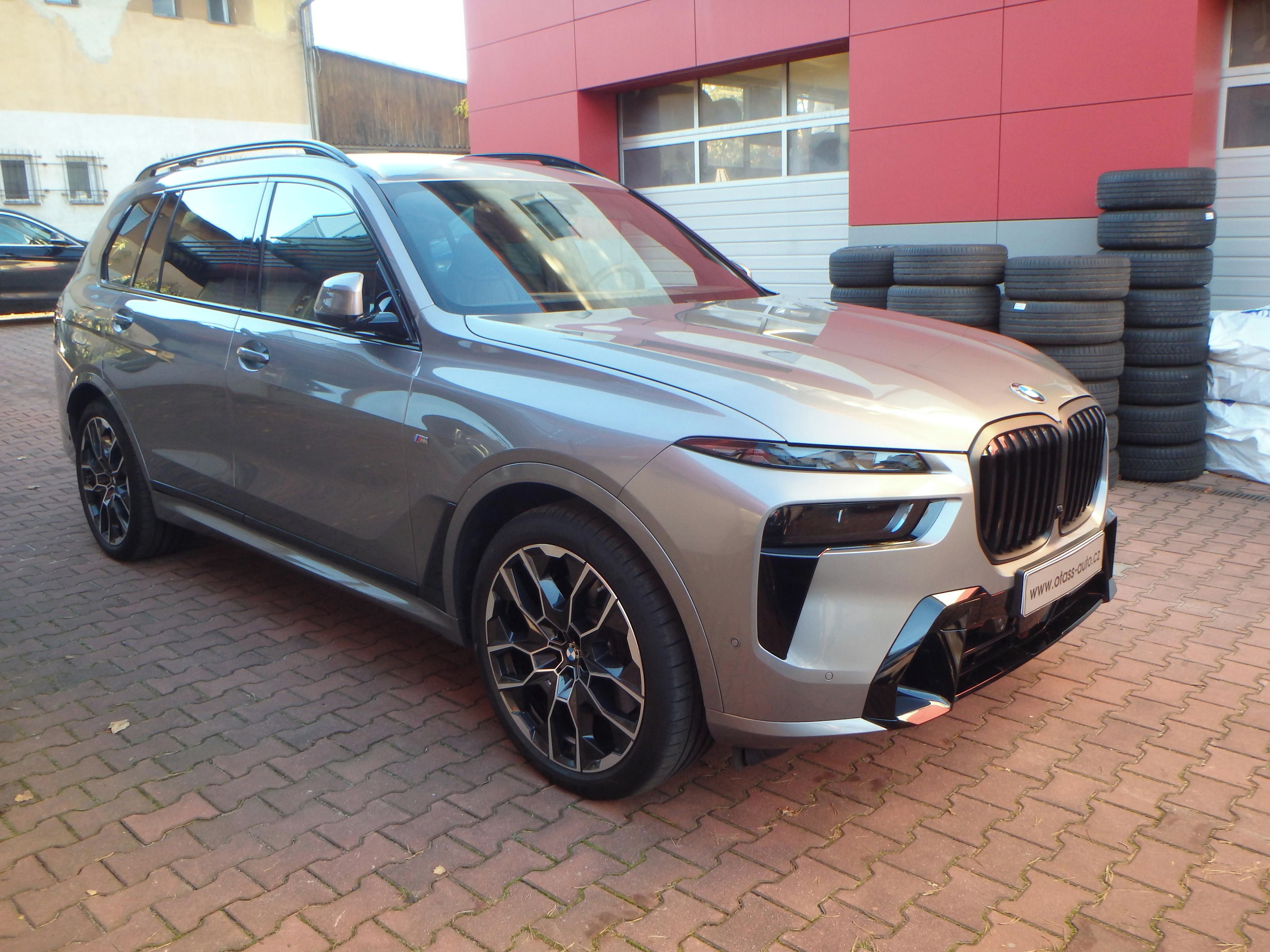 BMW X7, 4.0 da M - Pro , INDIVIDUAL - fotka 3