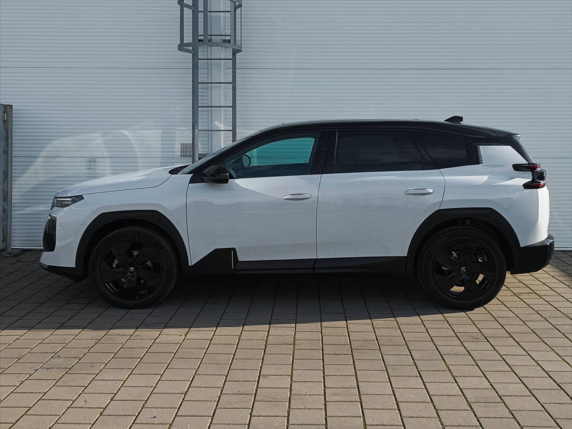 Citroën C5 Aircross, 1,2 Hybrid 145k Automatic MAX - fotka 6