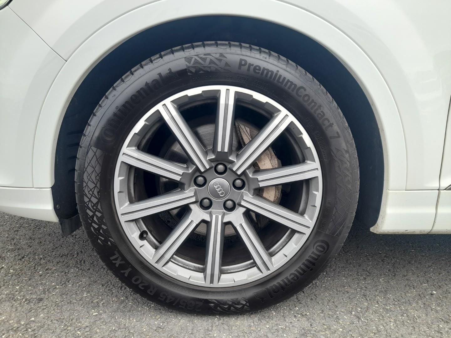 Audi Q7, Q7 45 TDI 170 kW quattro - fotka 4