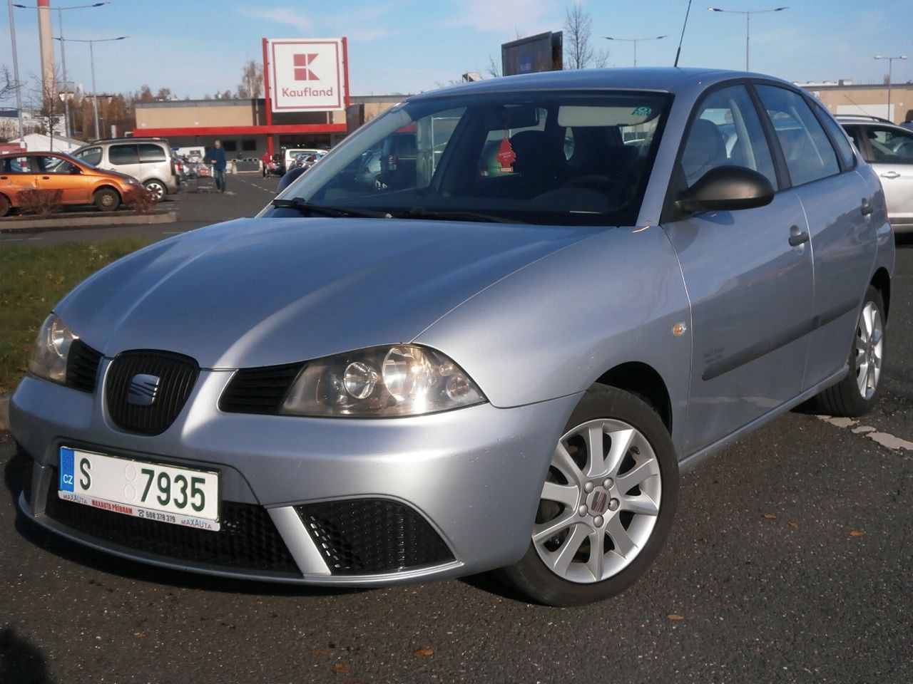 Seat Ibiza, 1,4i 16V 63kW DIGI KLIMA S.K. - fotka 2