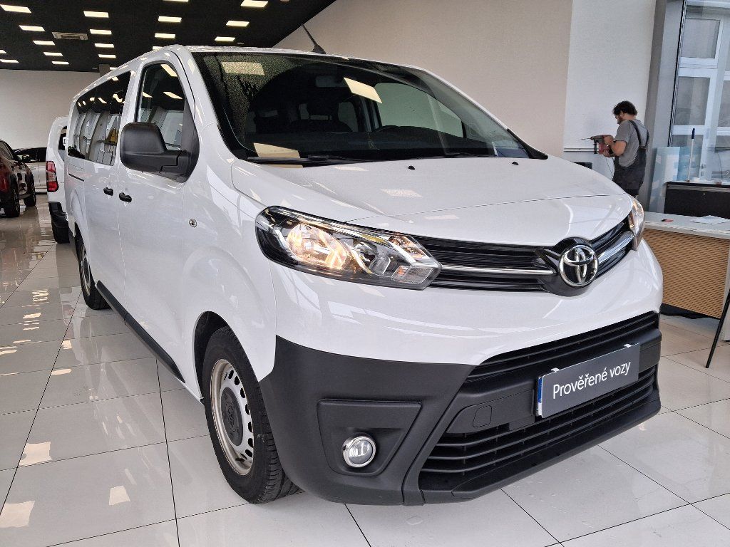 Toyota Proace Verso, 2.0D-4D 106kW 2023 - fotka 3