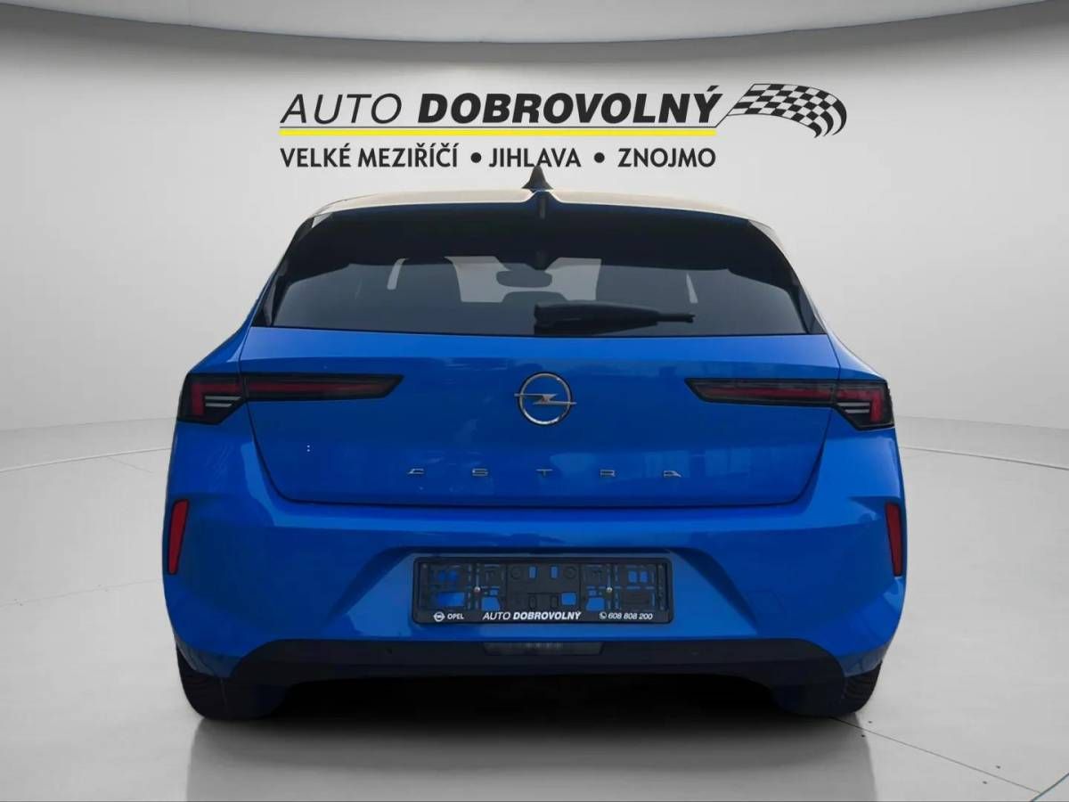 Opel Astra, Edition HB 1.2 TURBO (96kW/130 - fotka 6