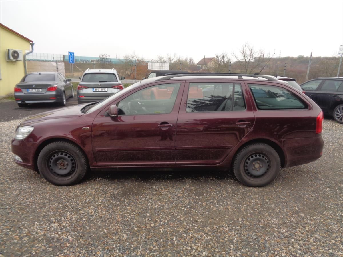 Škoda Octavia, 2,0 Laurin Klement - fotka 4