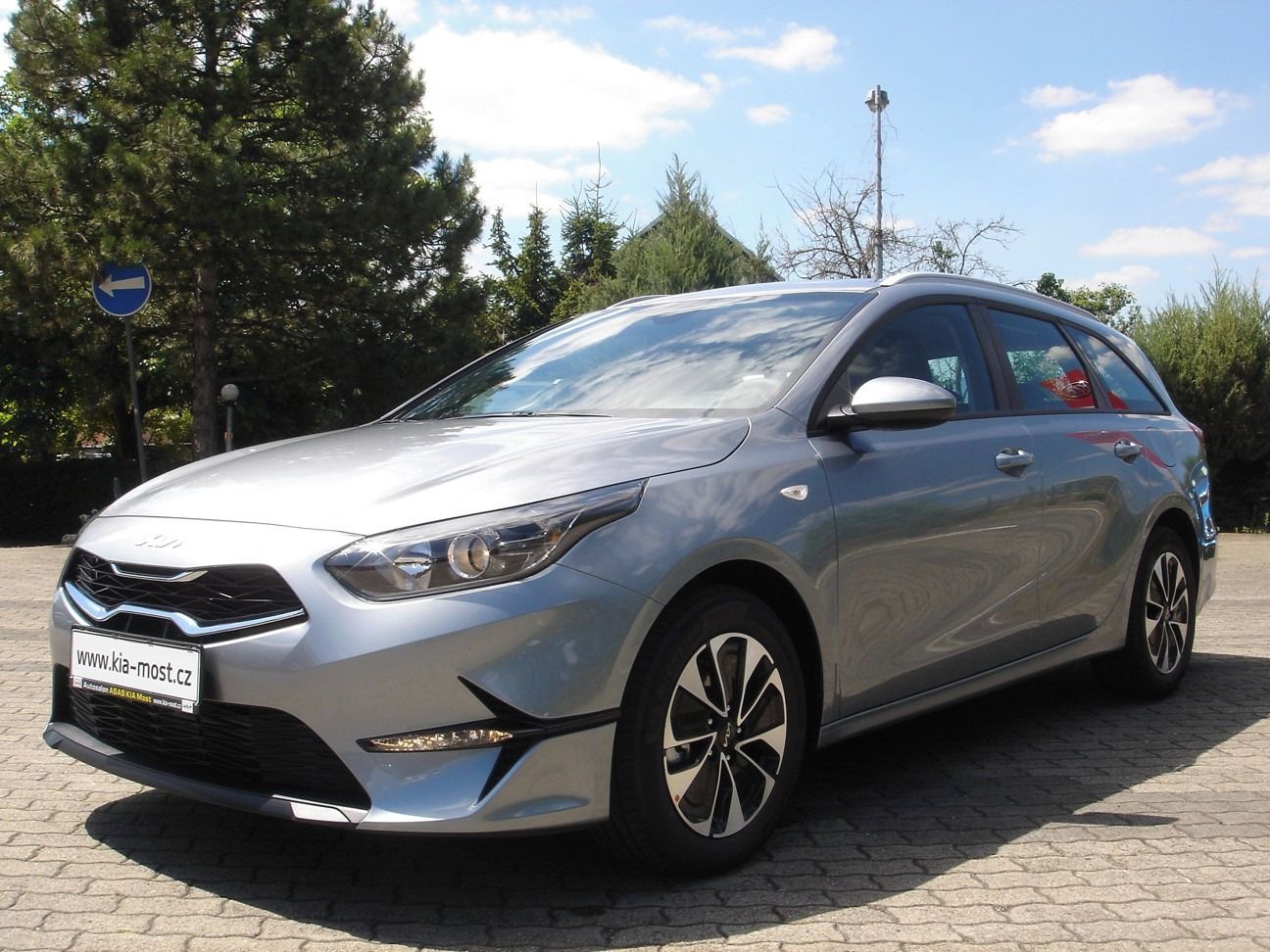Kia Cee´d SW, 1.5 T-GDi SPIN 2025 SLEVA - fotka 4